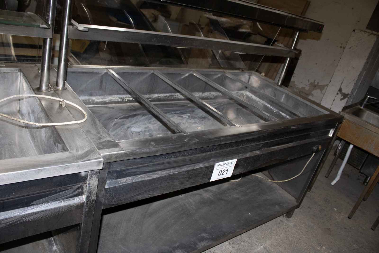 Melegentartó pult 2