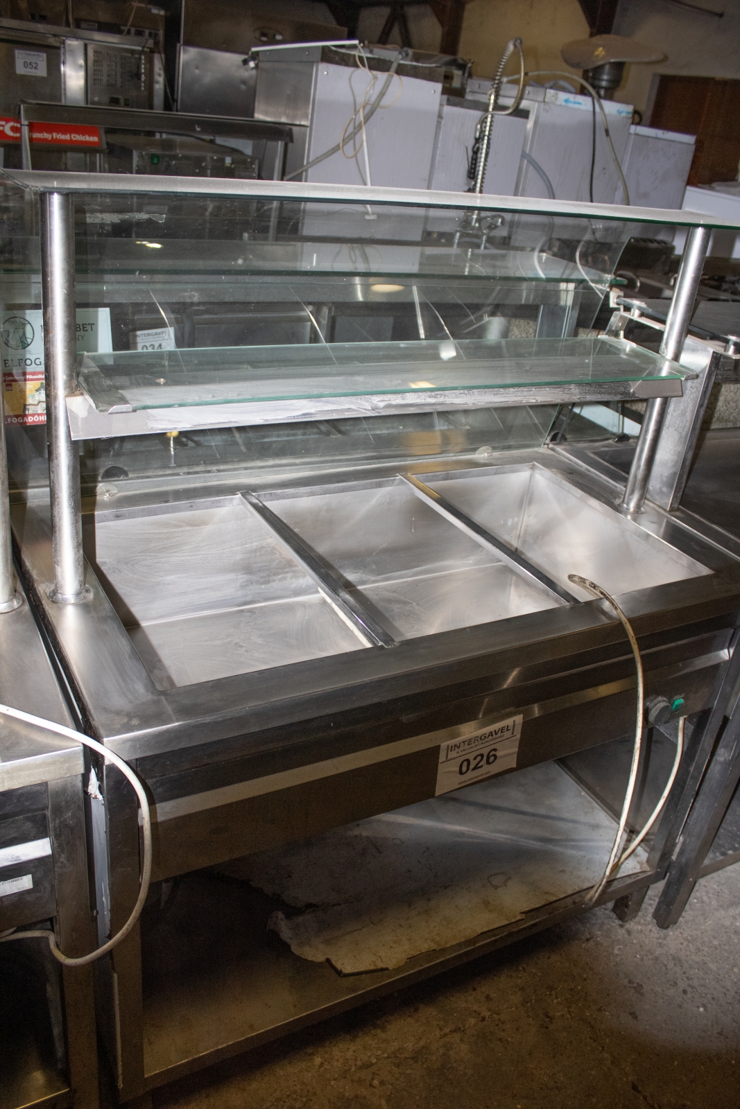 Melegentartó pult 2