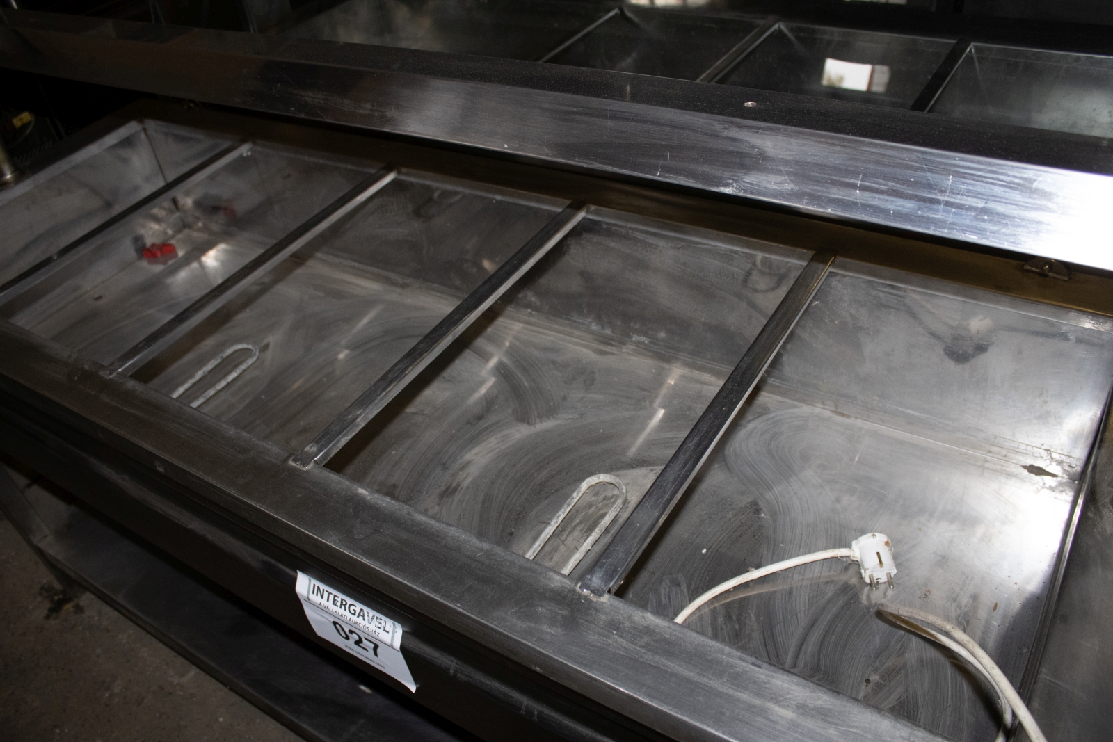 Melegentartó pult 3