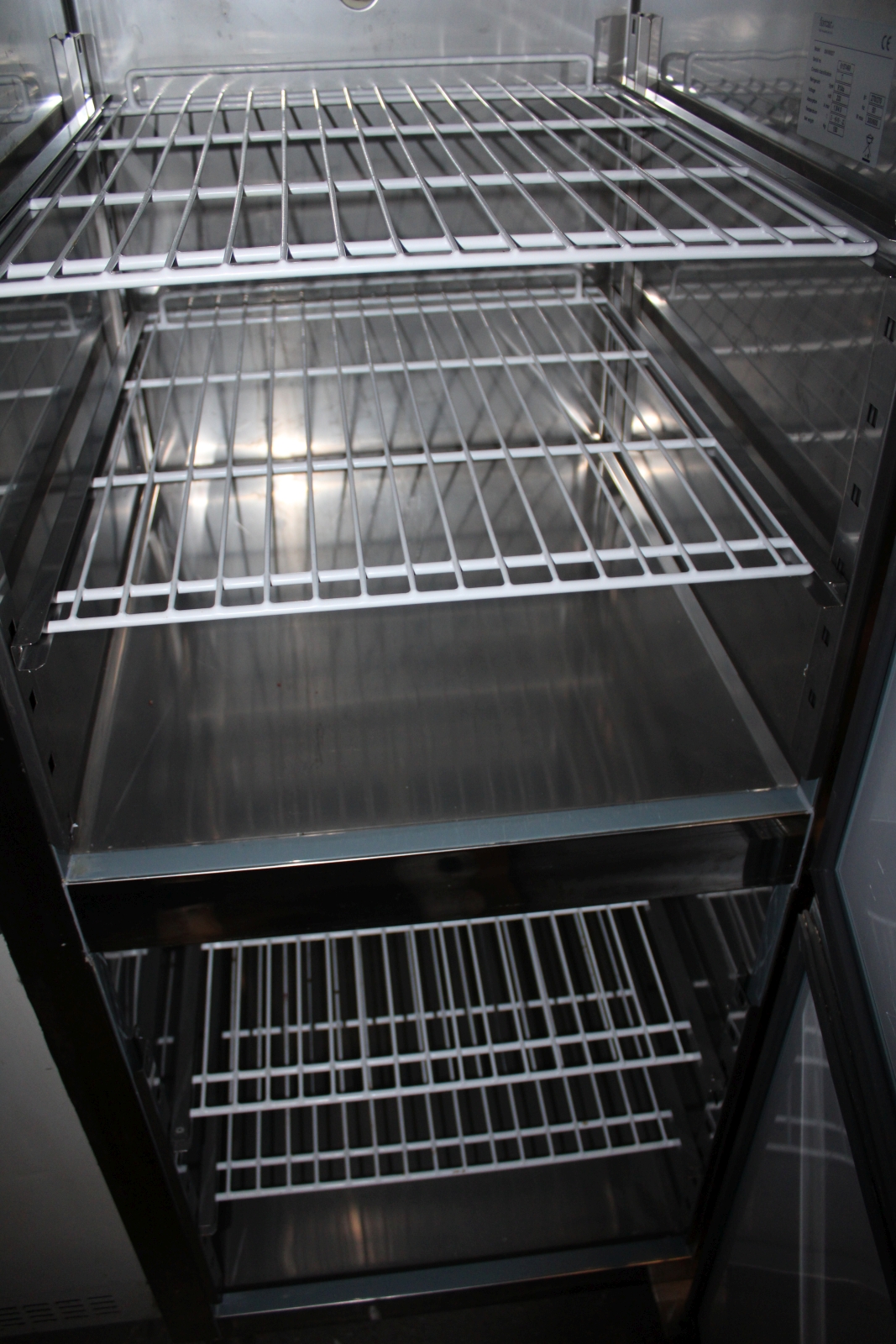 Hűtőszekrény sérült 5