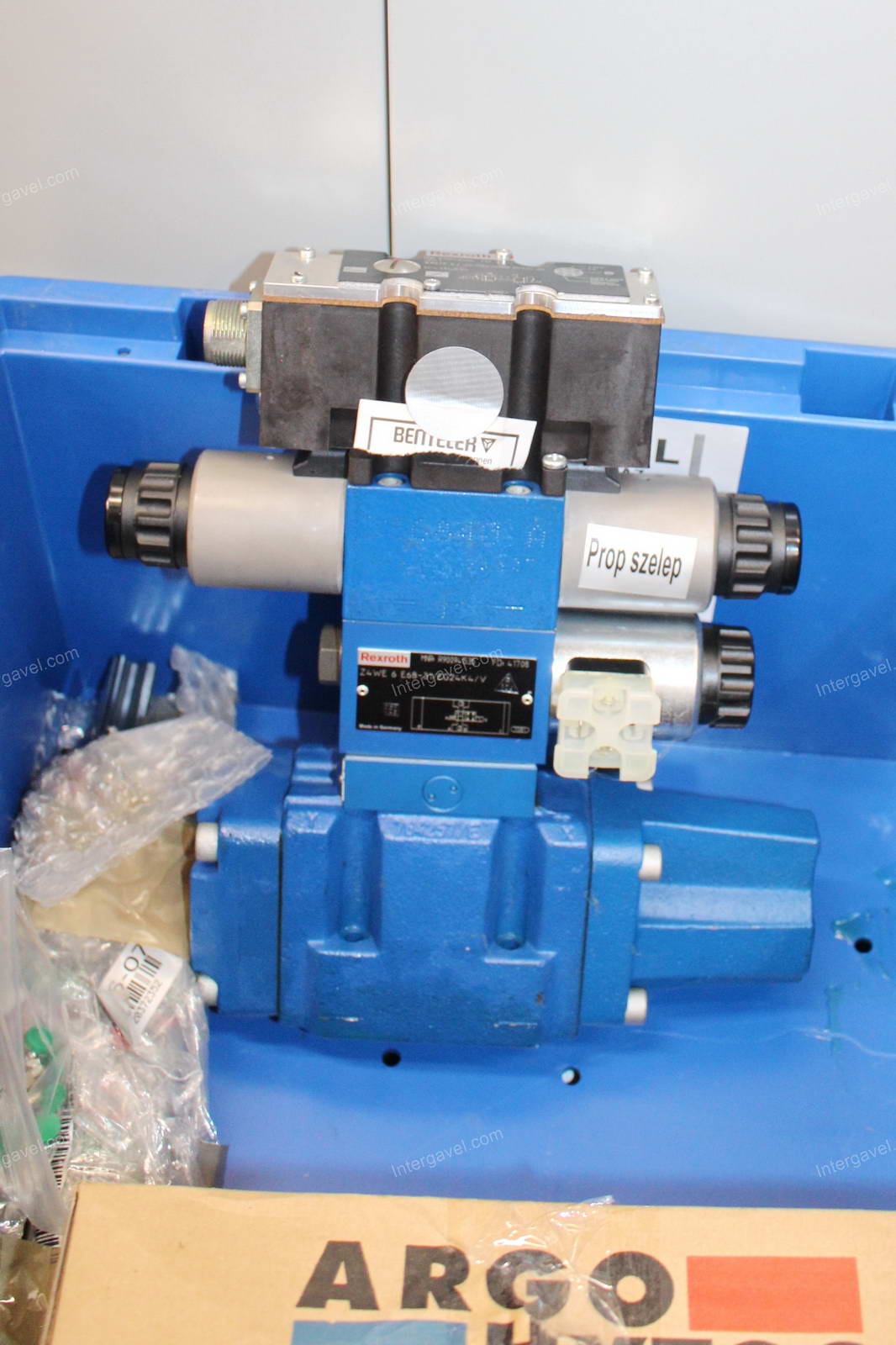 Vegyes alkatrészek 6