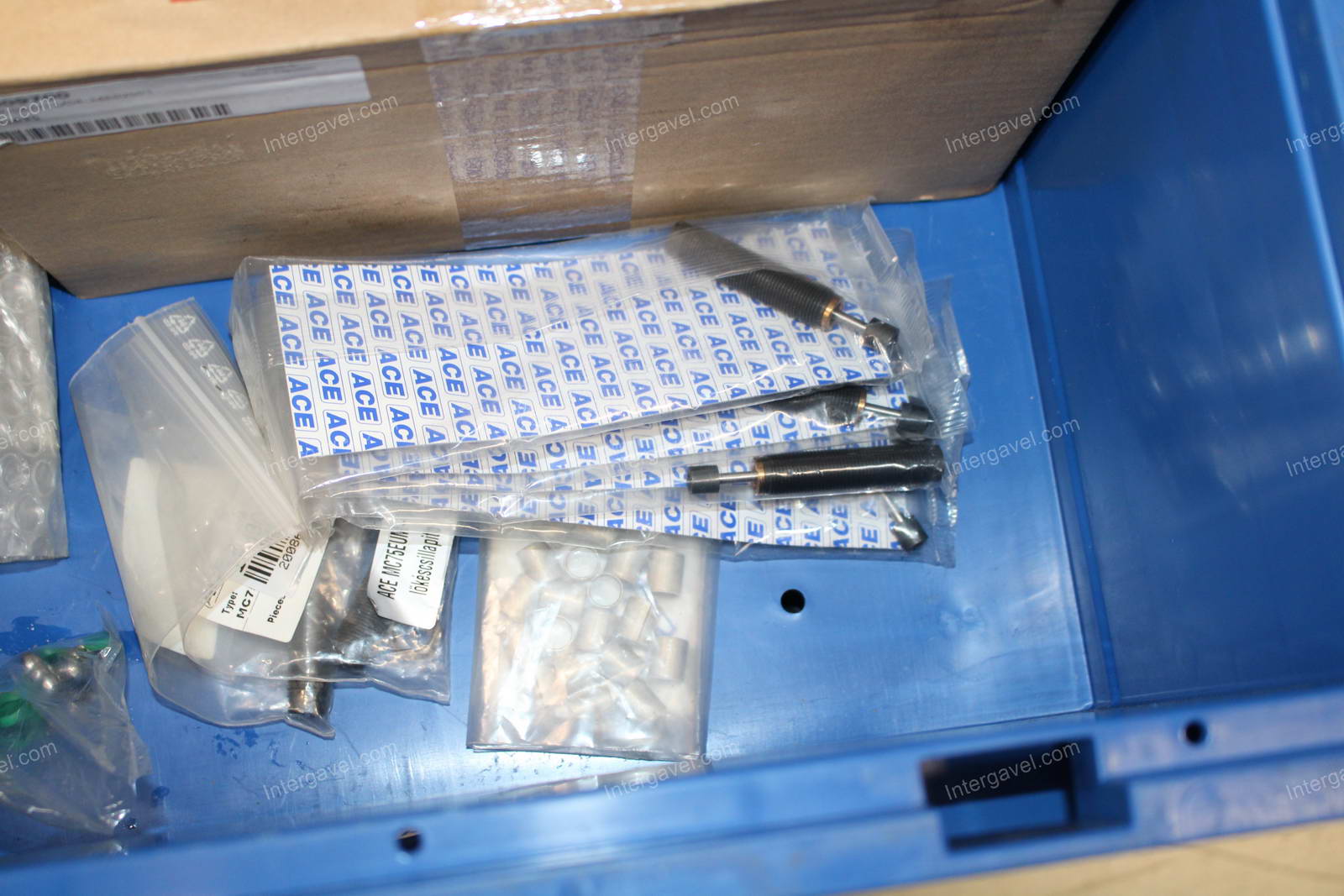 Vegyes alkatrészek 20