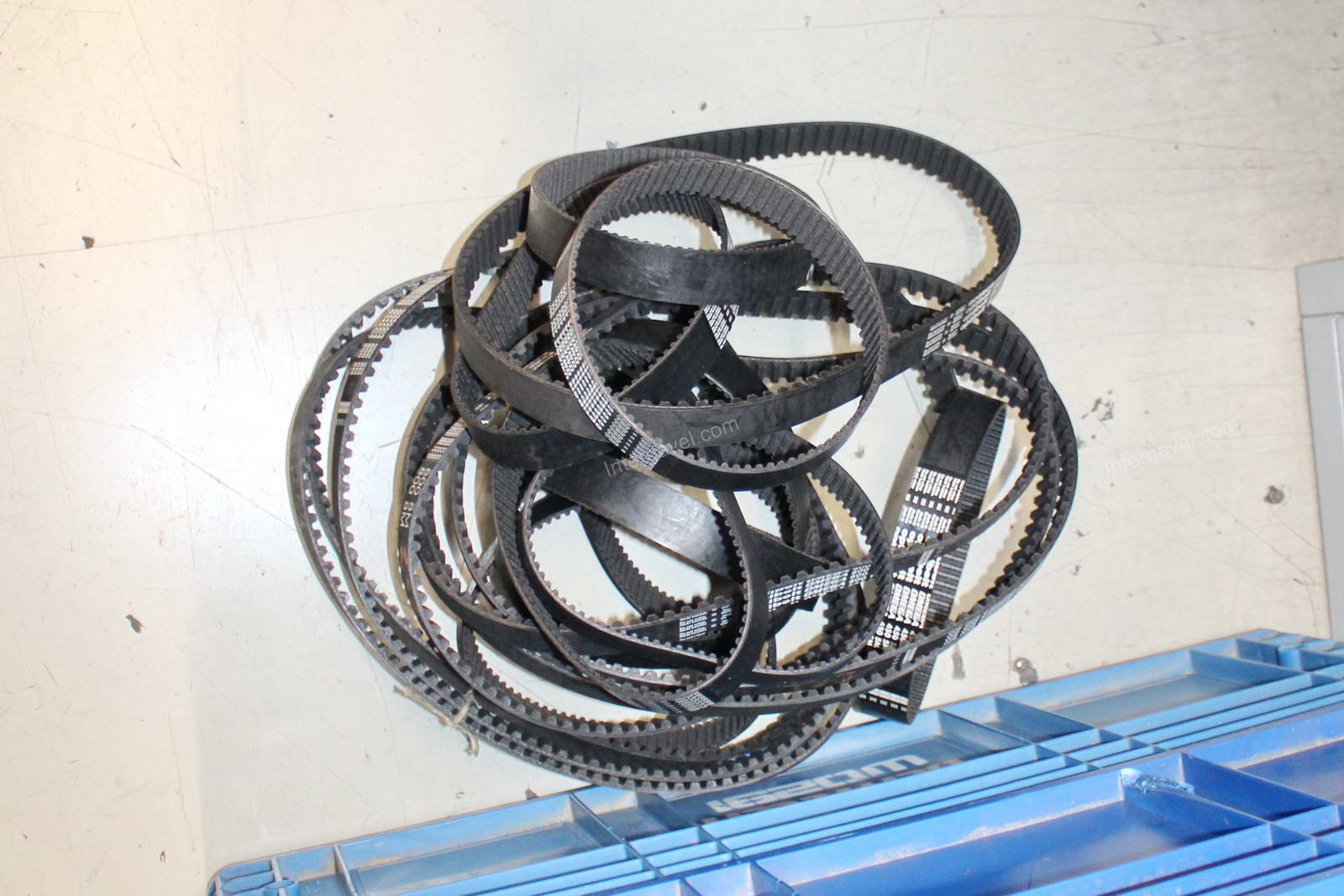 Vegyes alkatrészek 24