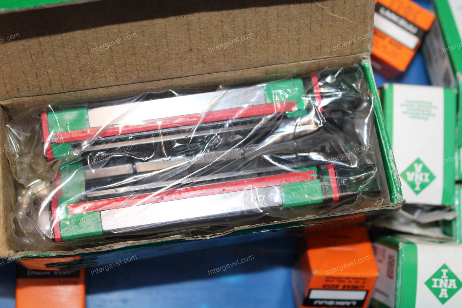 Vegyes alkatrészek 18