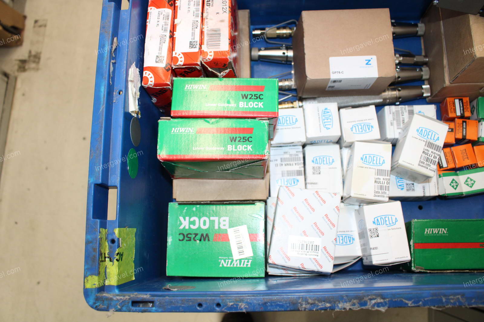 Vegyes alkatrészek 21