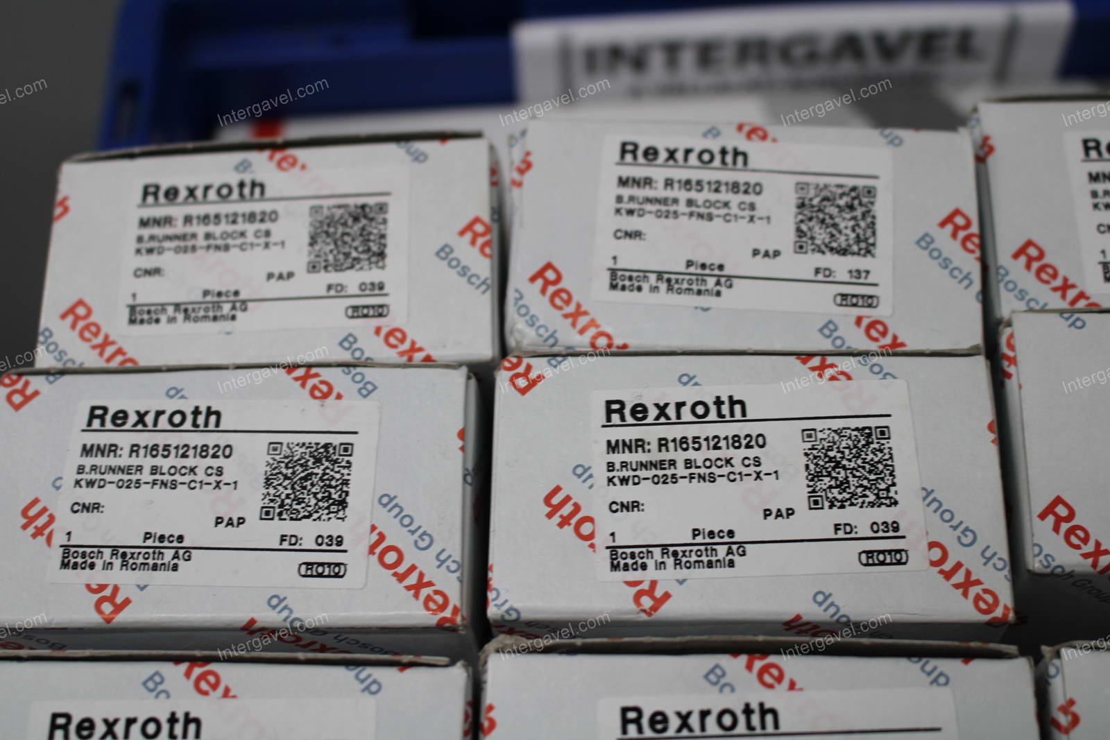 Vegyes alkatrészek 16