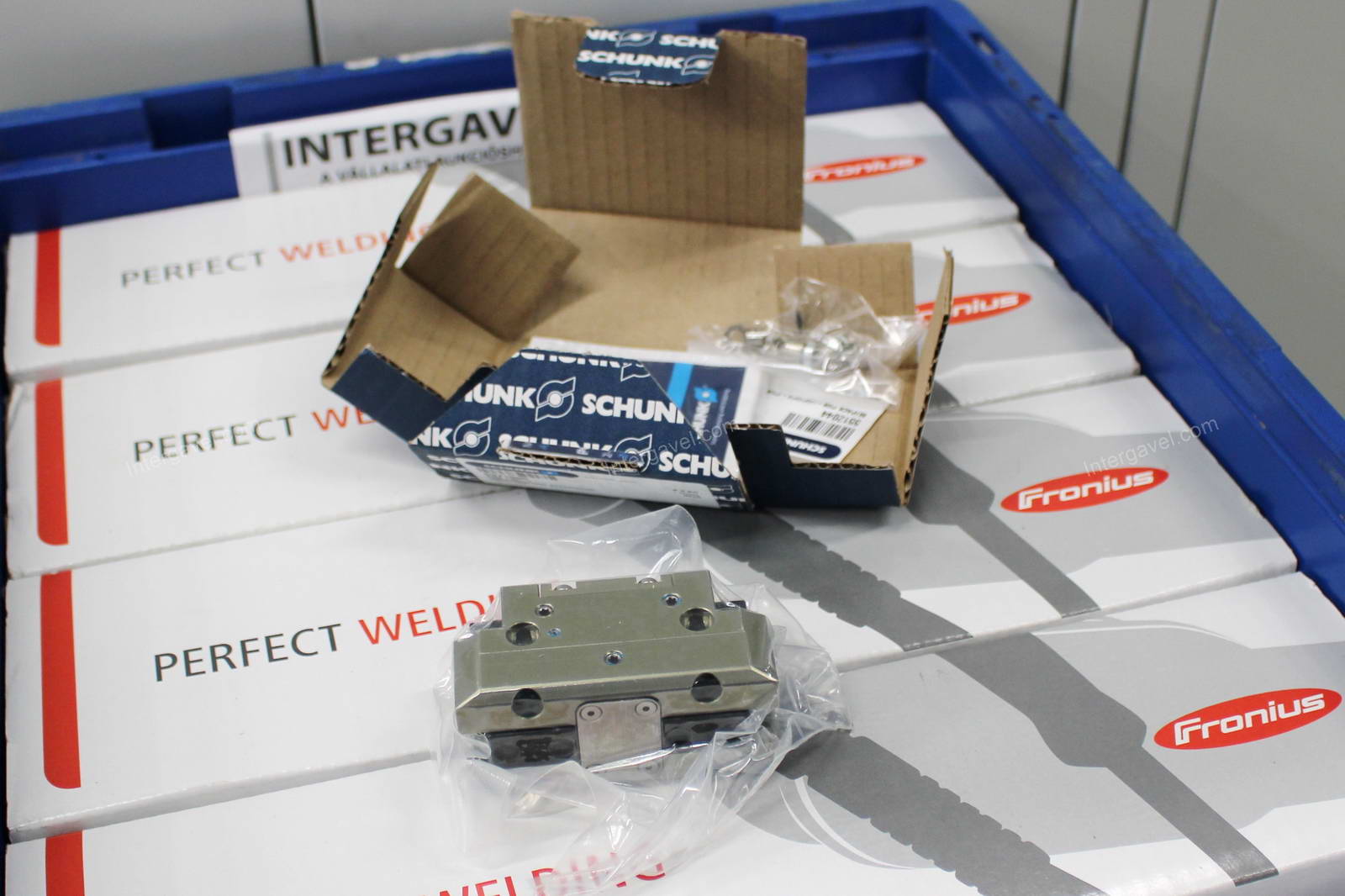 Vegyes alkatrészek 20