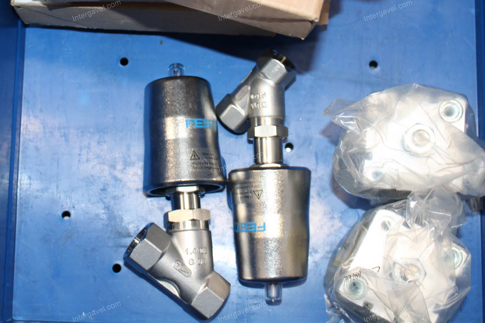 Vegyes alkatrészek 11