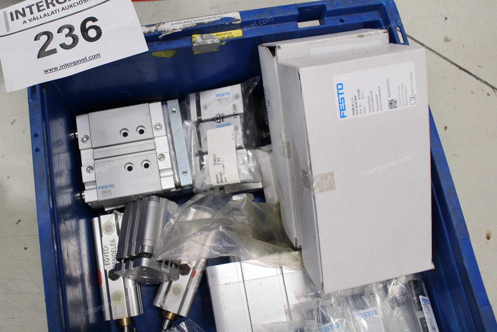 Vegyes alkatrészek 4