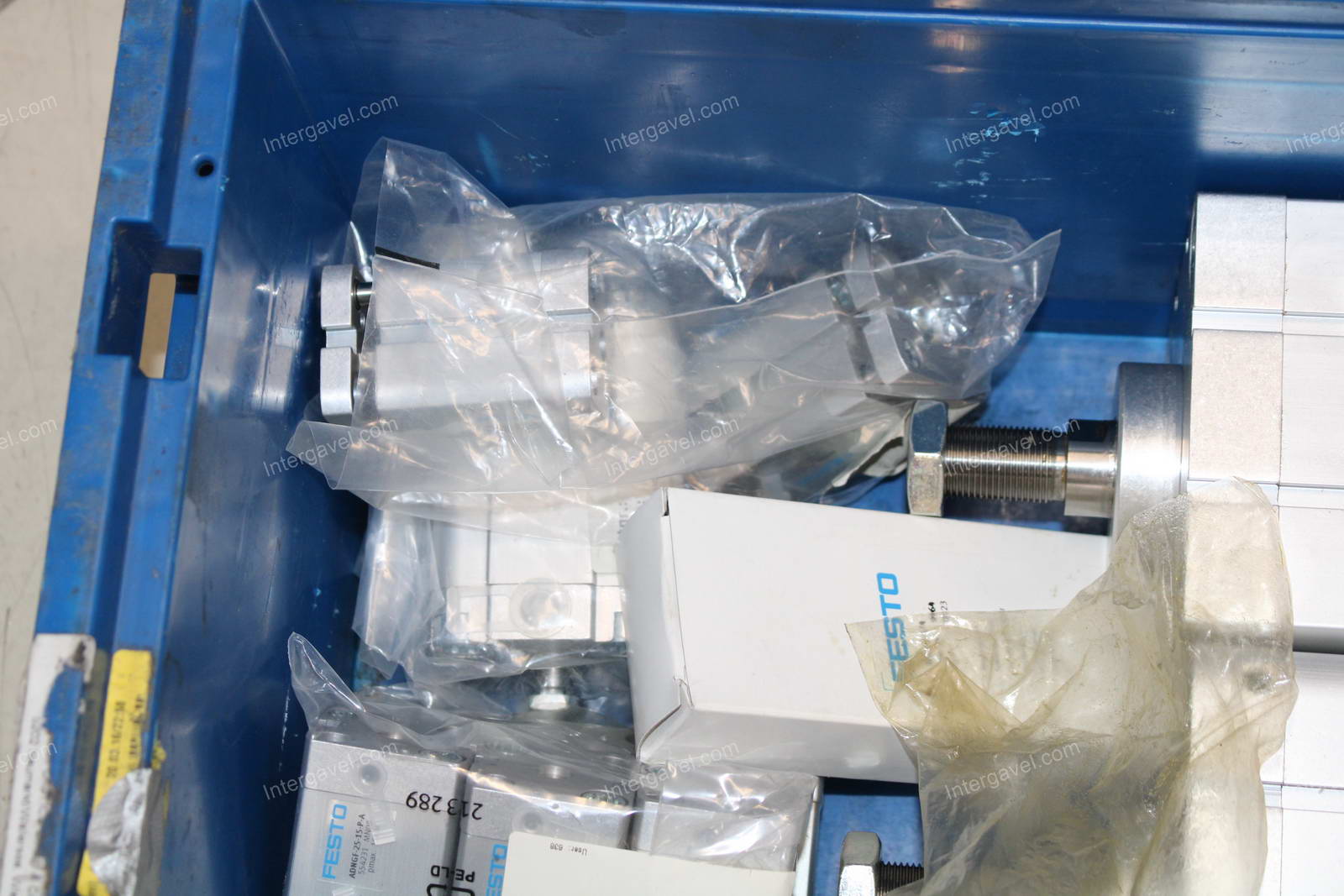 Vegyes alkatrészek 9