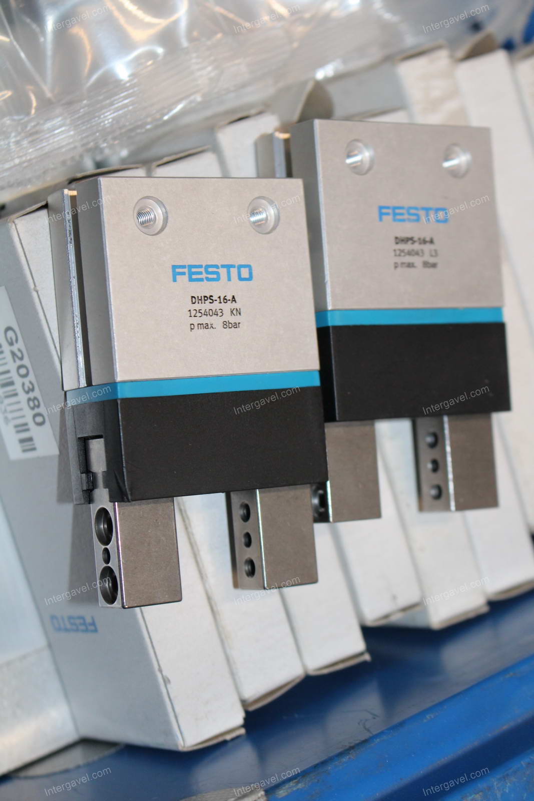 Vegyes alkatrészek 16