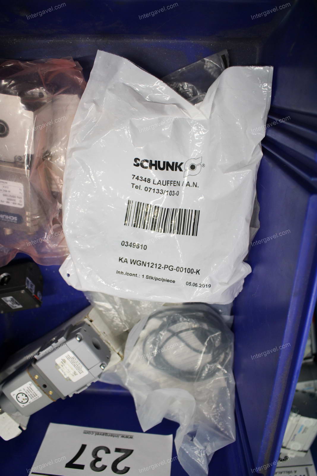 Vegyes alkatrészek 8