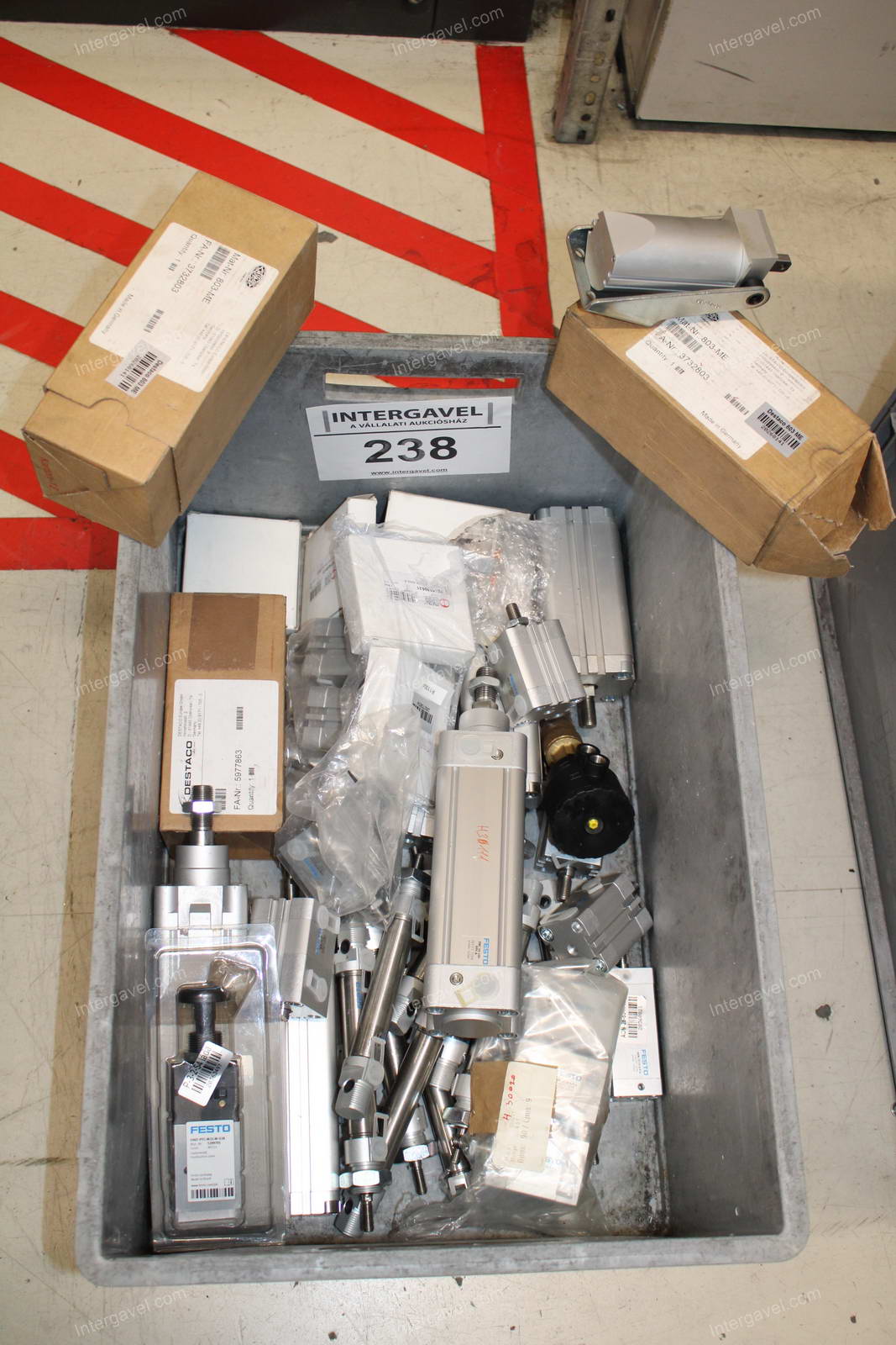 Vegyes alkatrészek 1