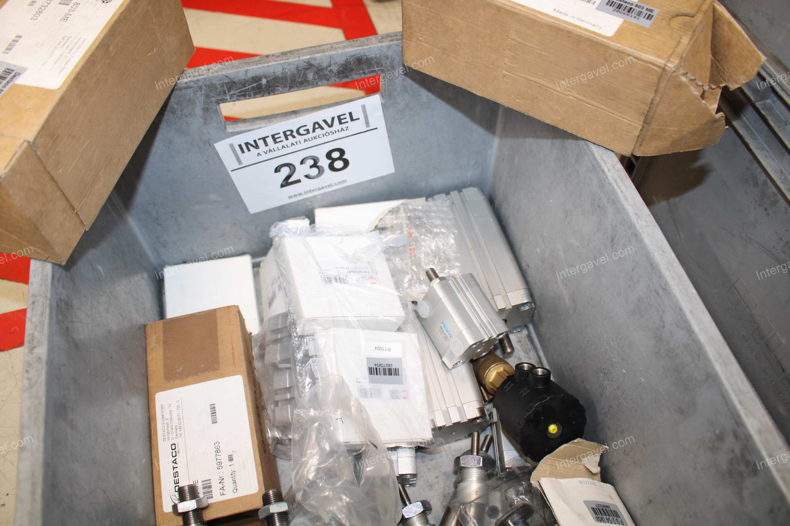 Vegyes alkatrészek 14