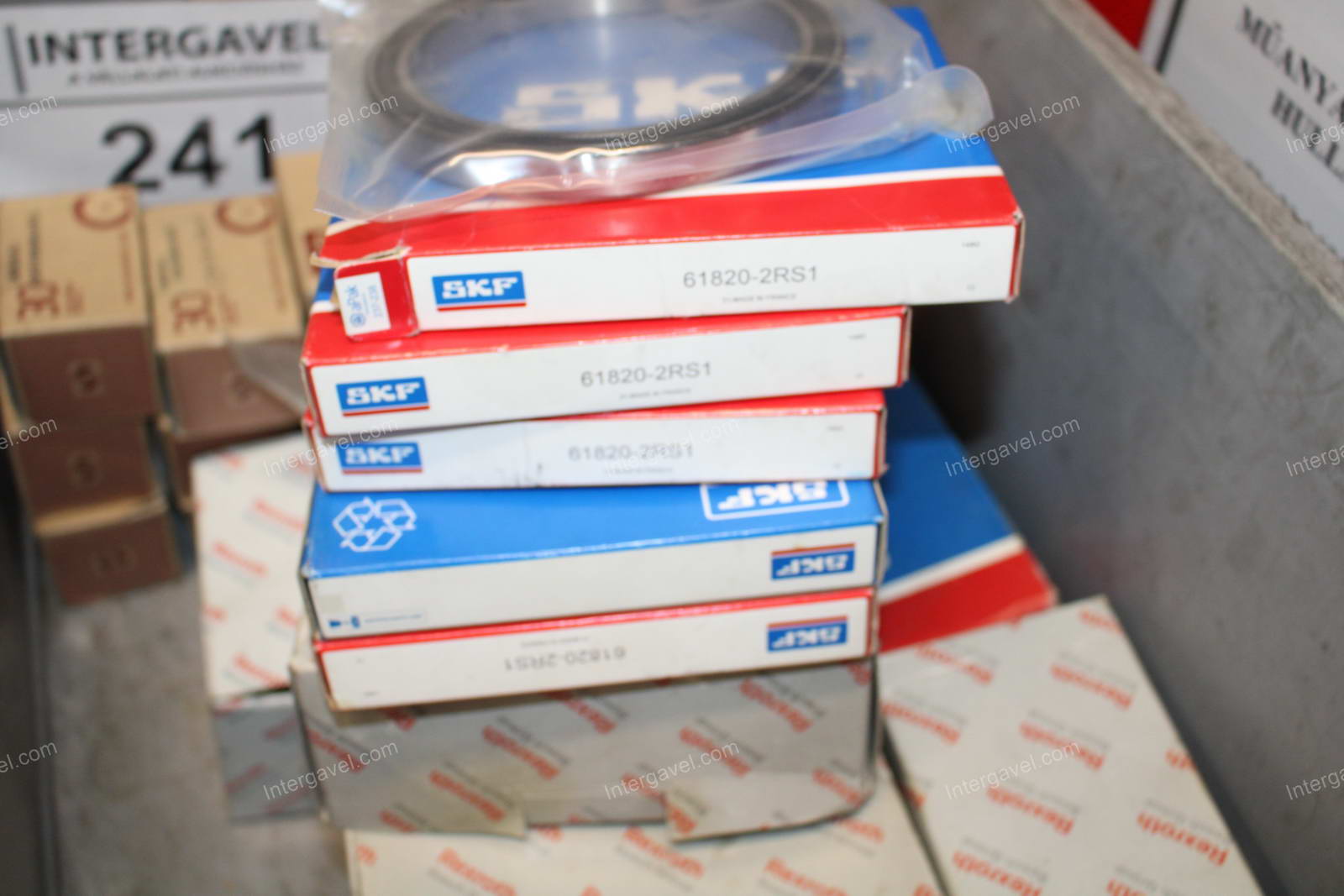 Vegyes alkatrészek 7