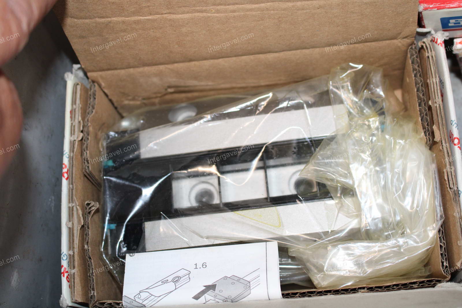 Vegyes alkatrészek 11