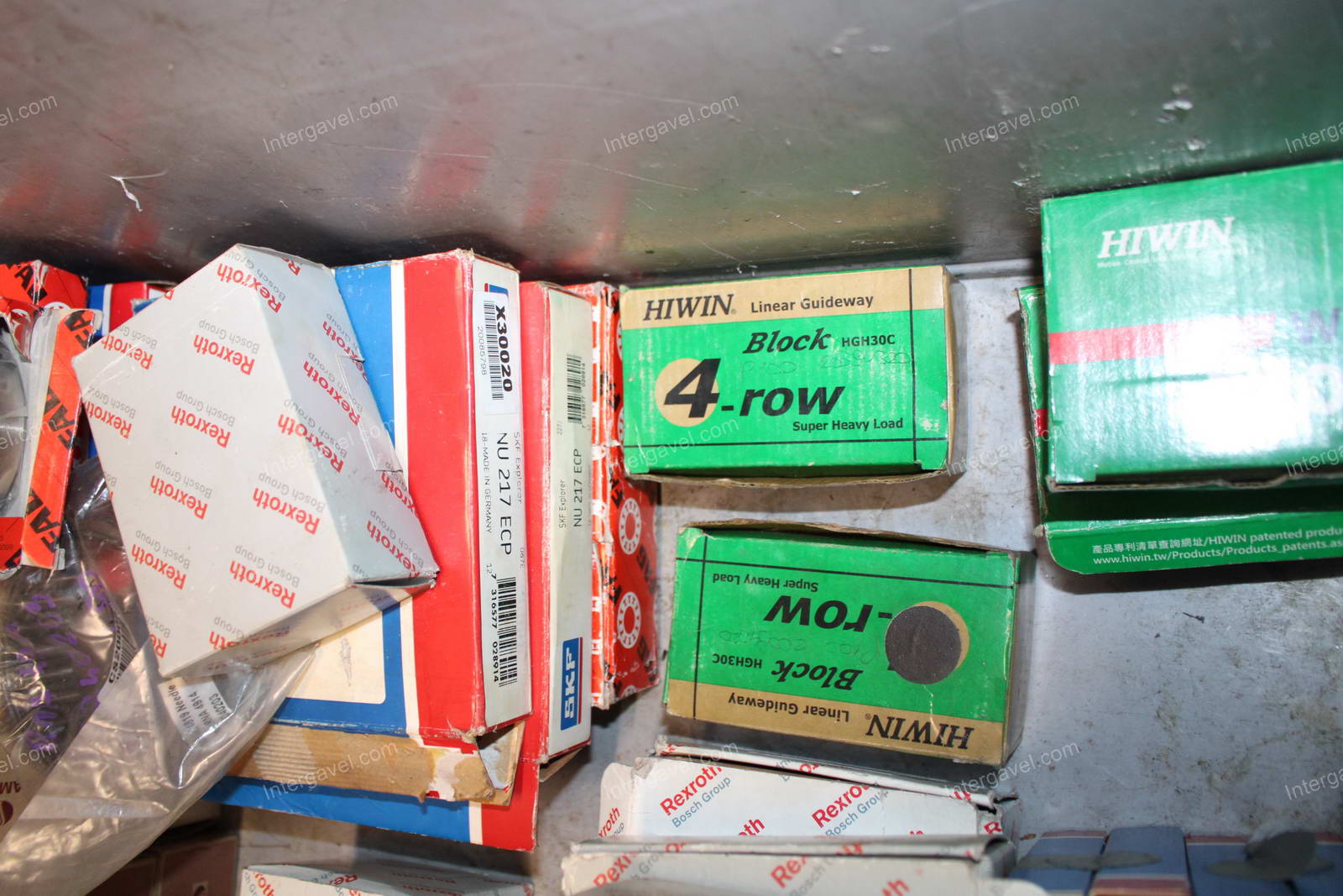 Vegyes alkatrészek 12