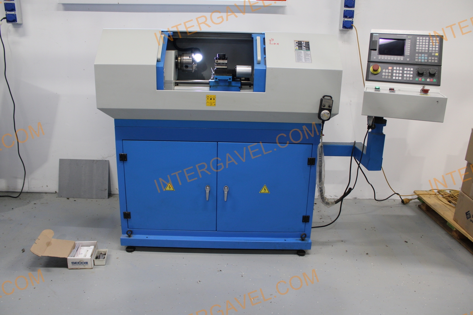 Szerszámkészítés eszközeinek aukciója