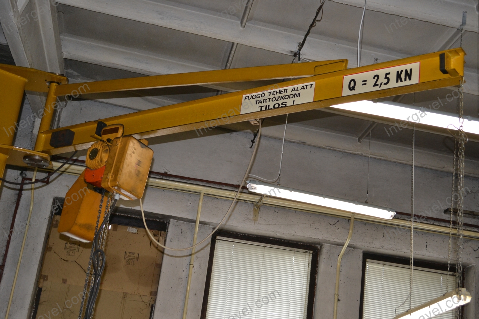 Oszlopos forgó daru 5