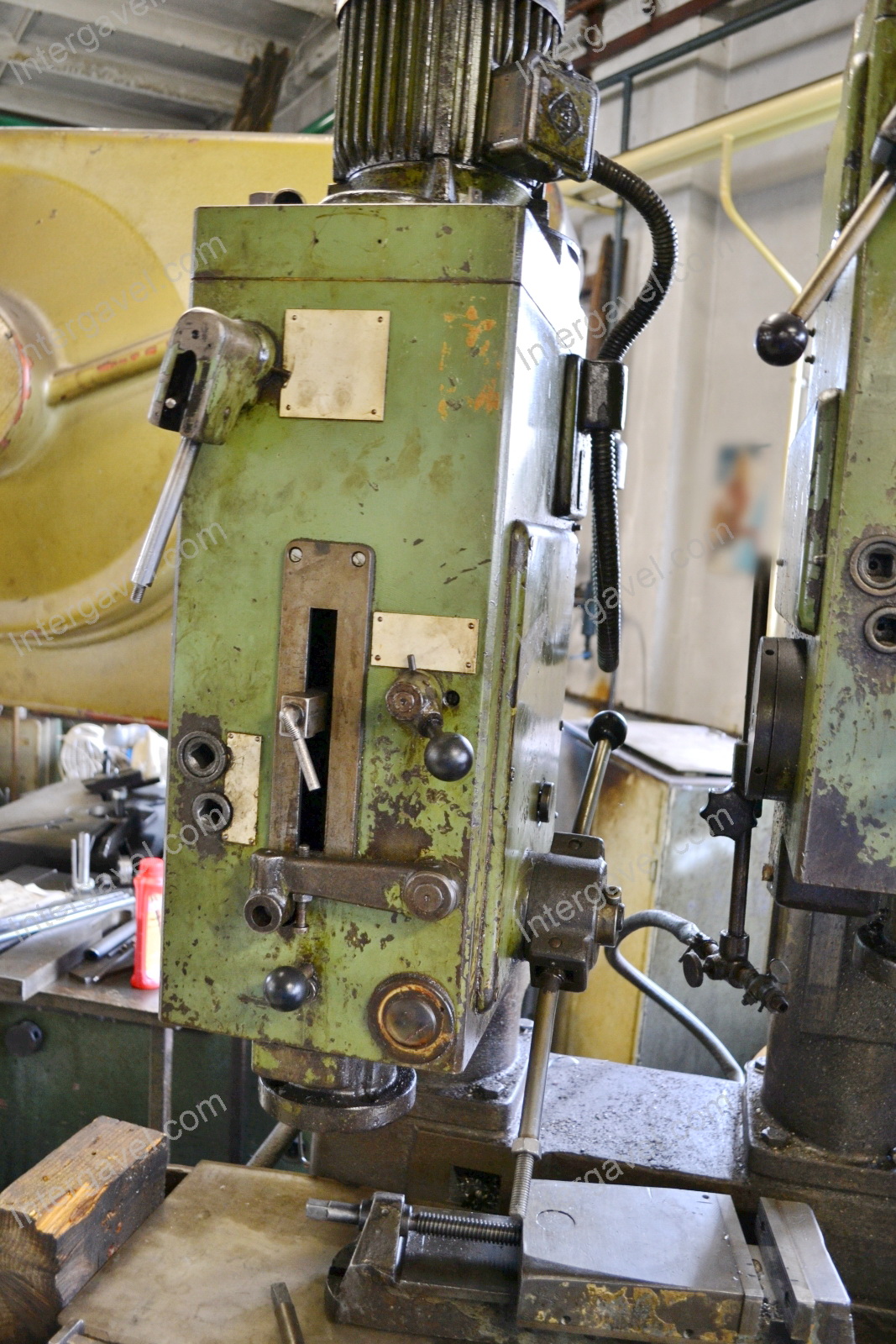 Négyorsós fúrógép 5