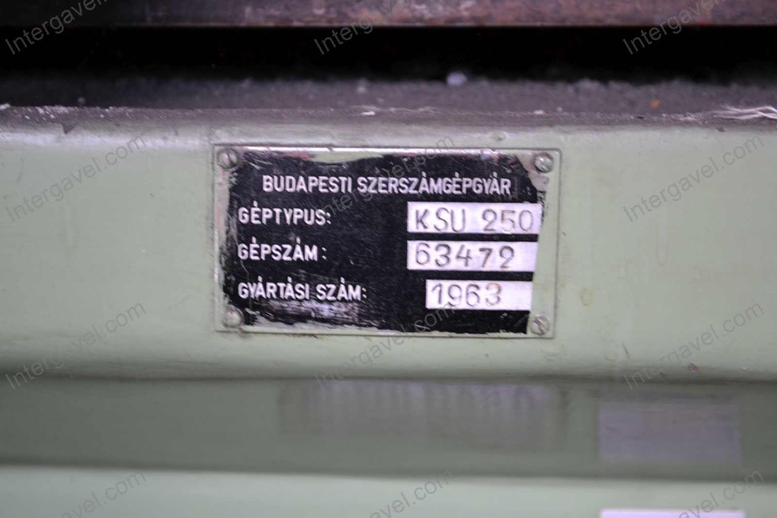 Szerszámköszörű 2