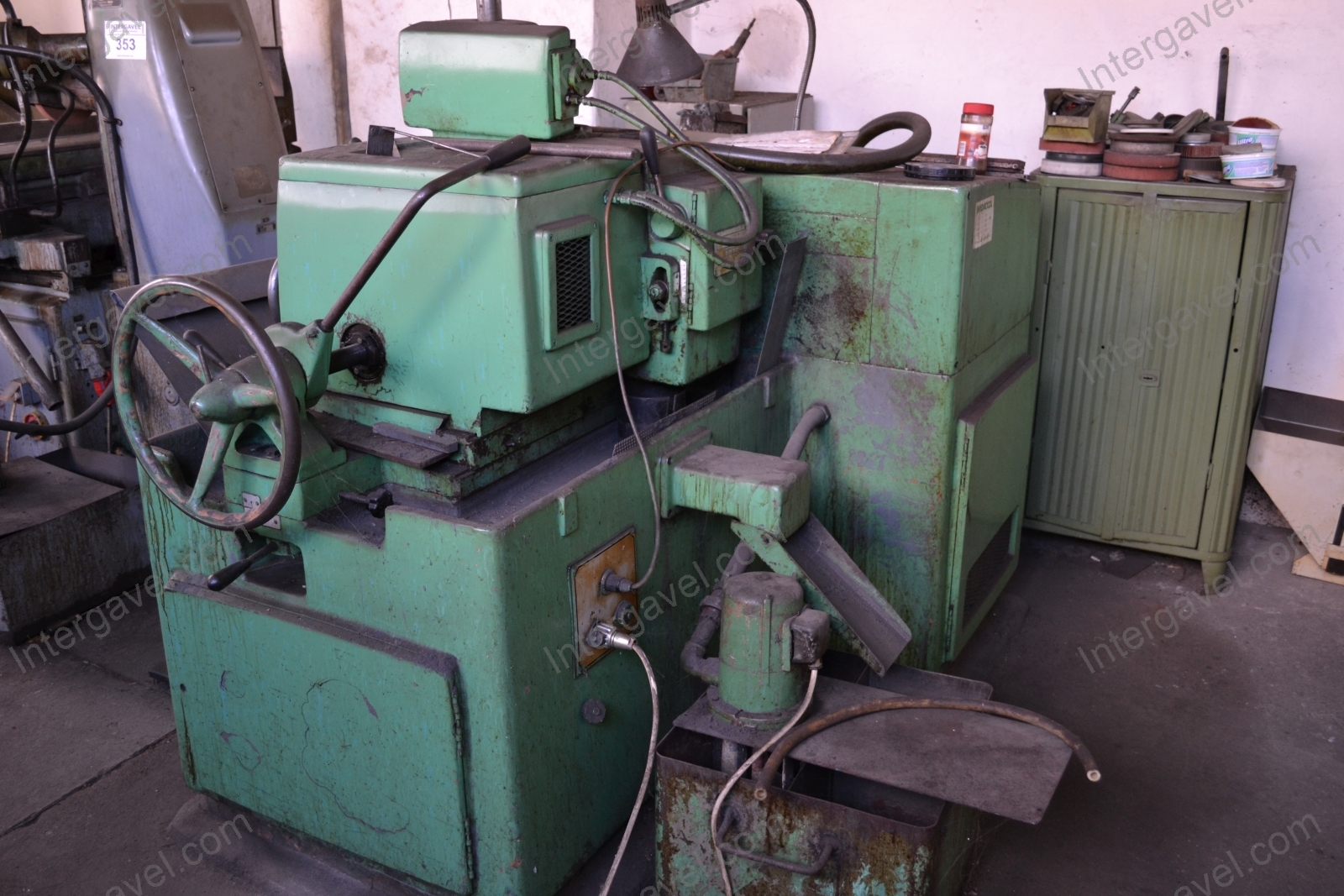 Csúcsnélküli köszörű 3