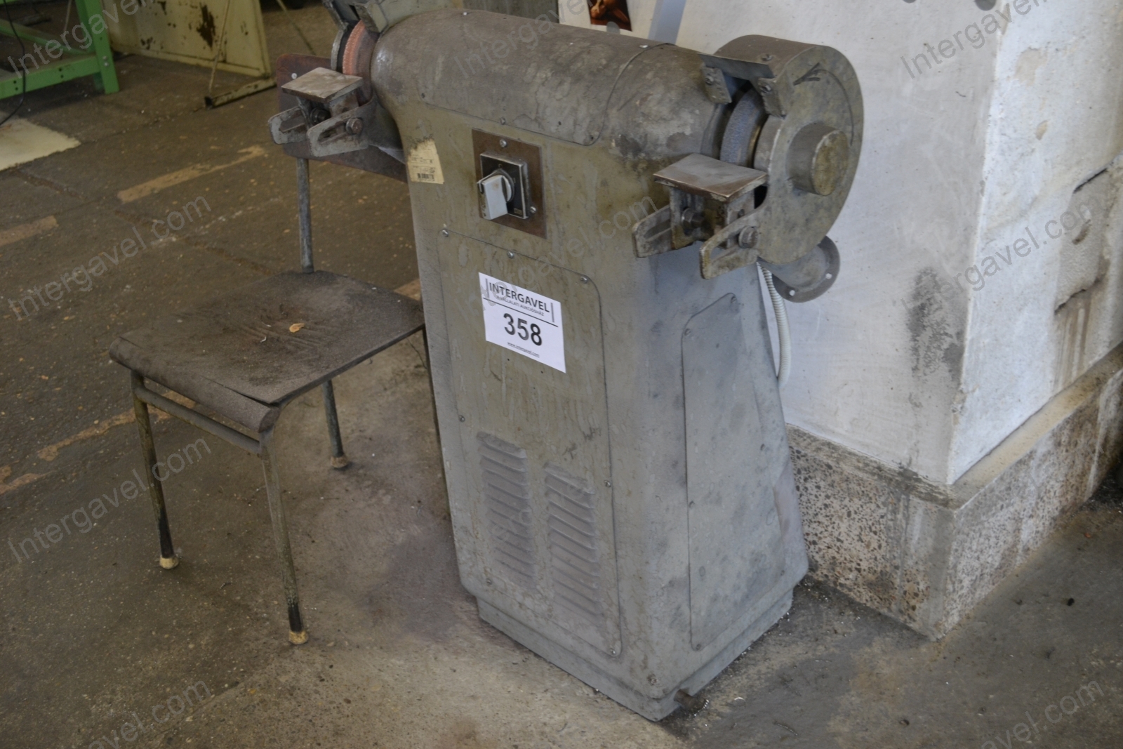 Állványos köszörű 2