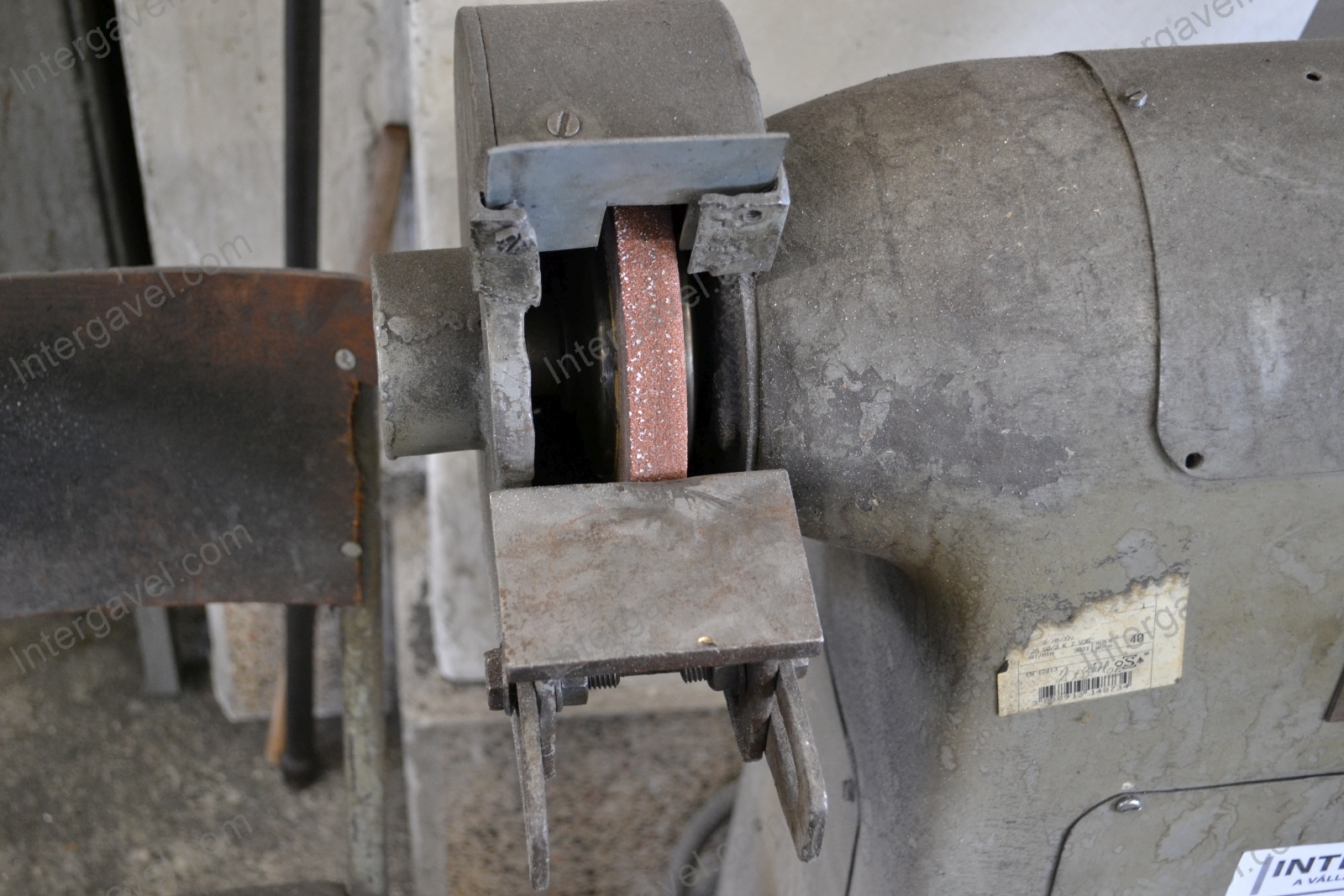 Állványos köszörű 3