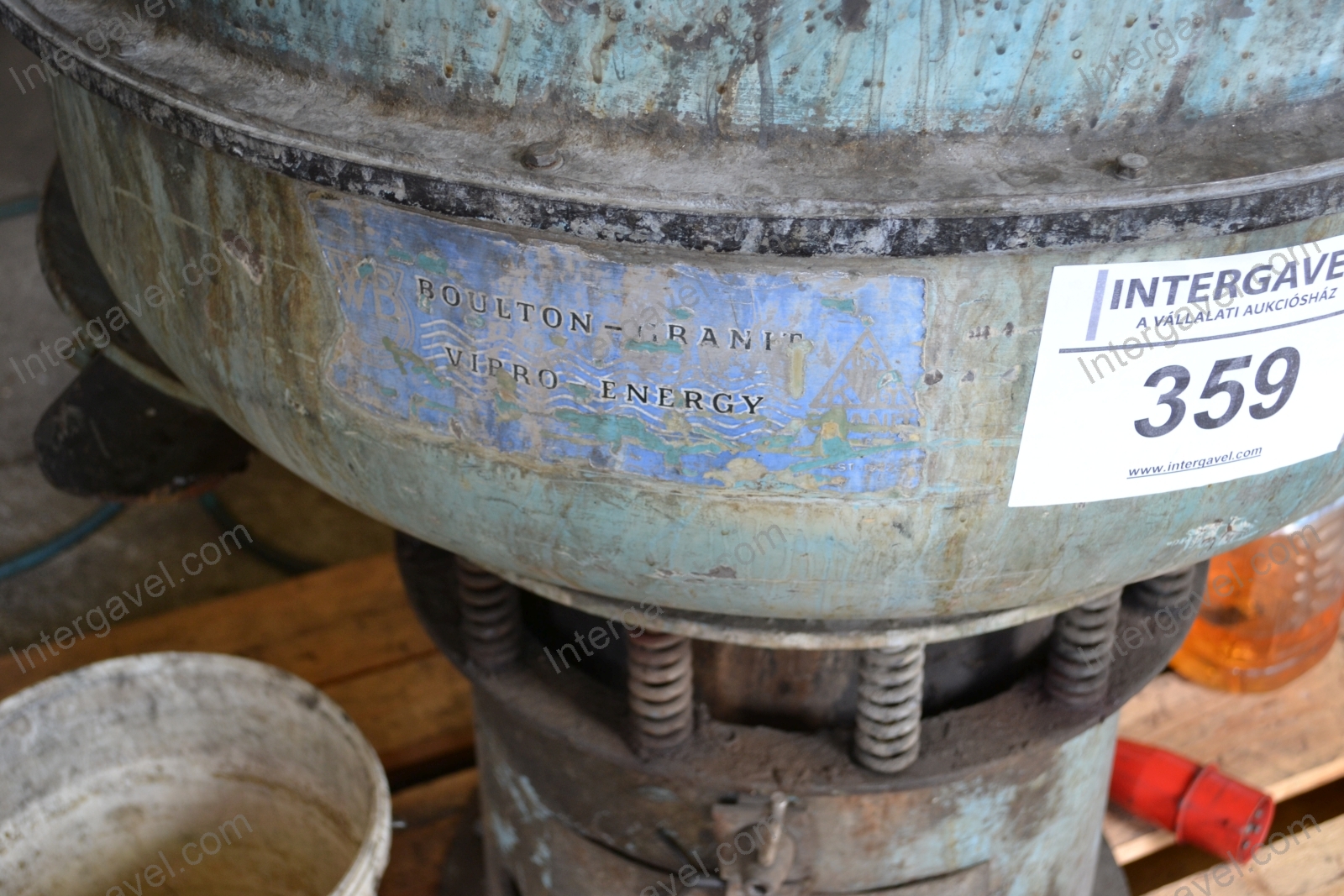 Vibrációs koptató 4