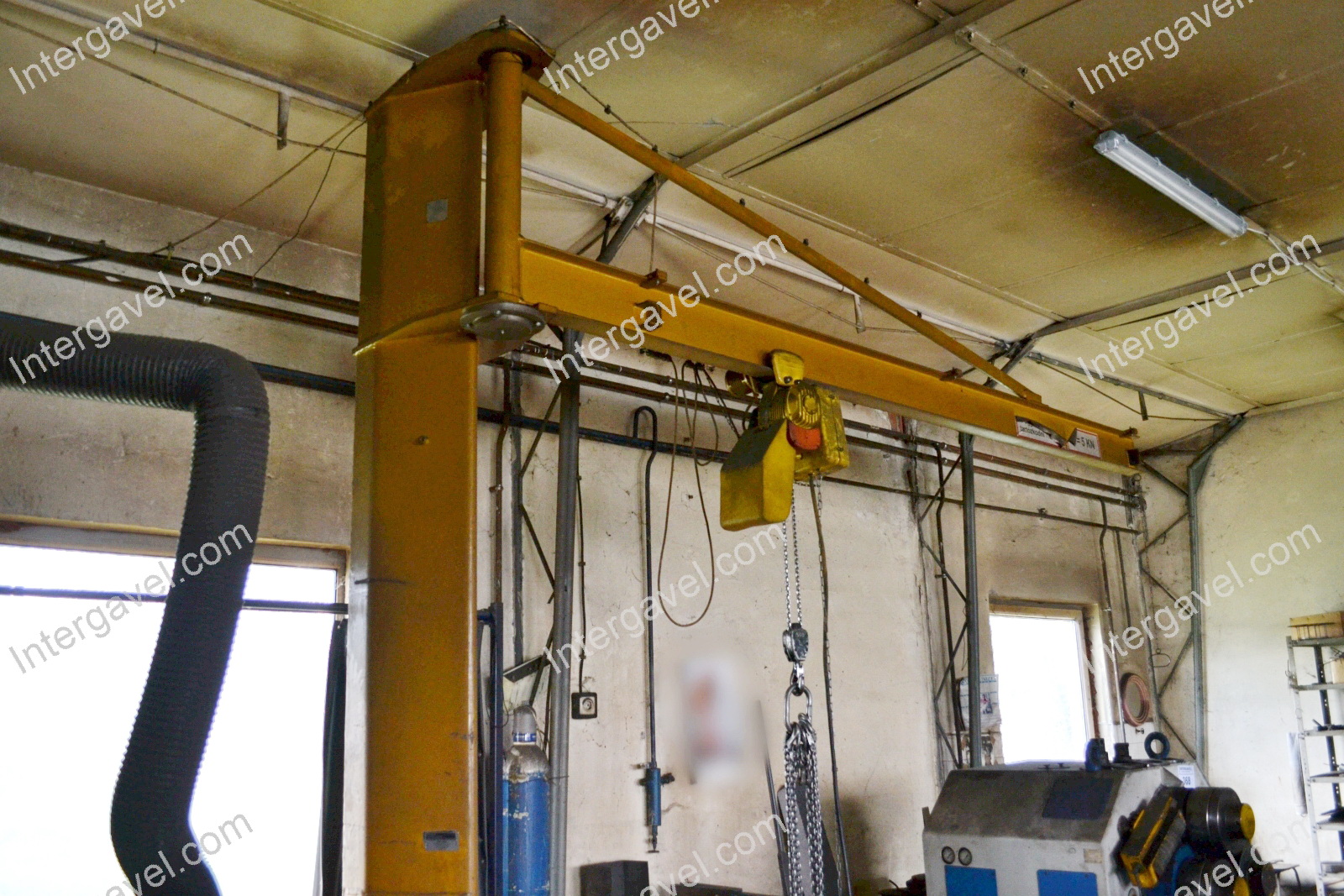 Oszlopos forgó daru 3