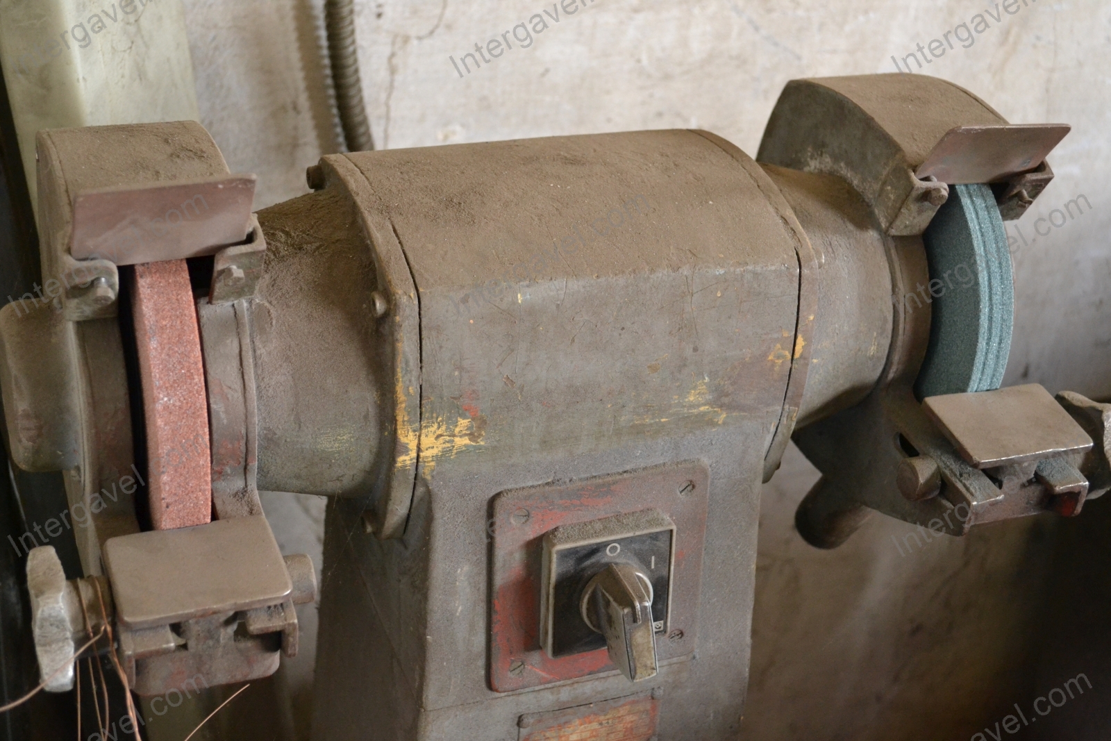 Oszlopos köszörű 5