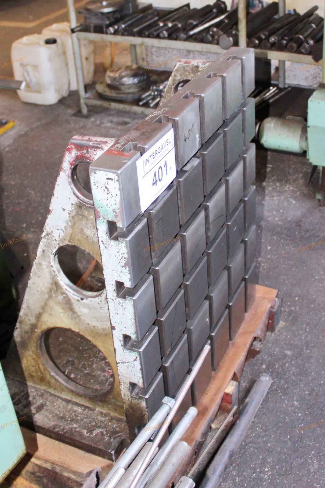 Felfogó derékszög T hornyos 4