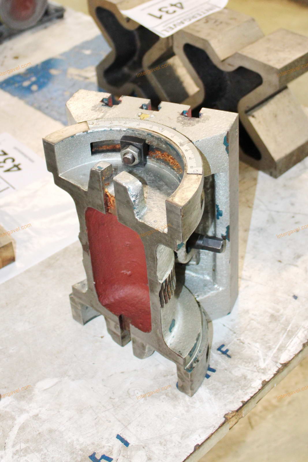 Billenthető asztal (színus asztal) 5