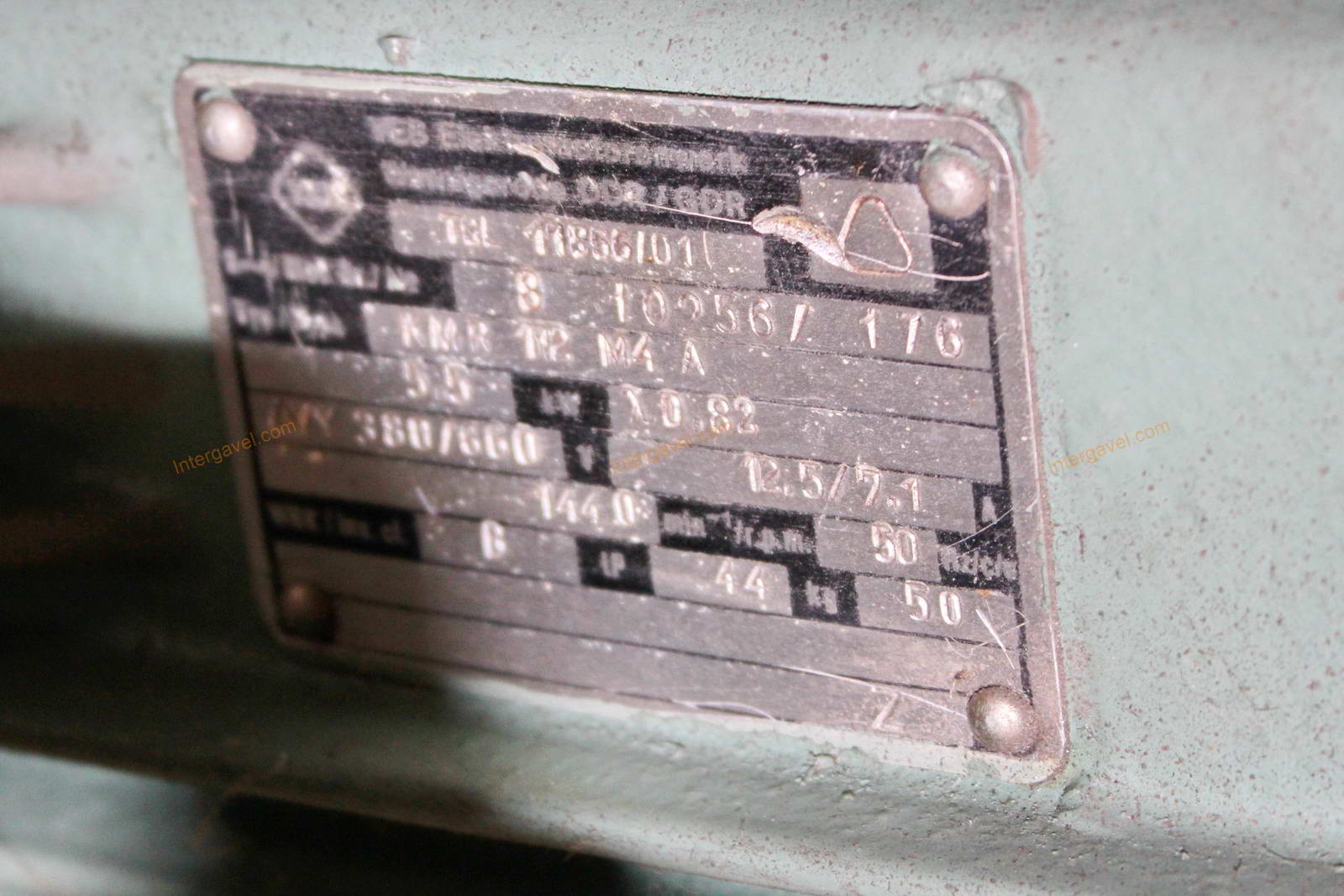 Hidraulikus tápegység 8