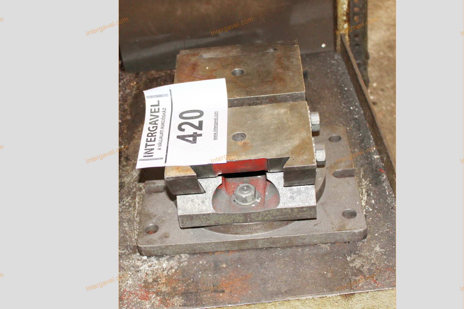 Billenthető asztal 2