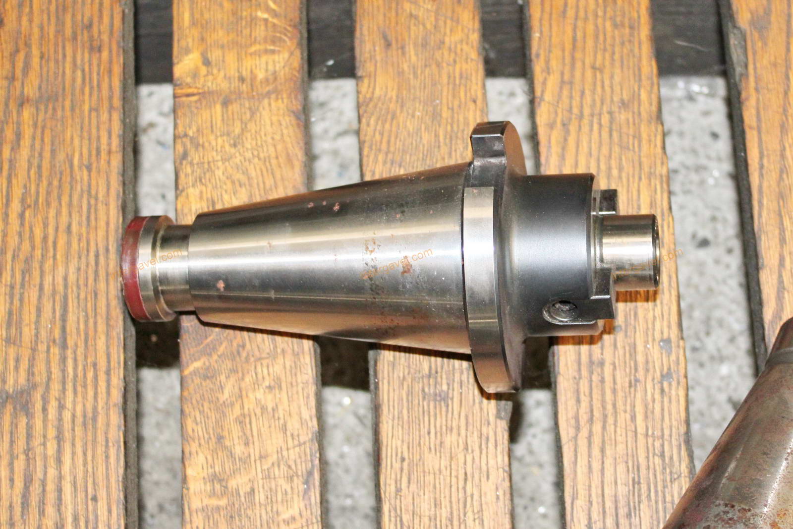 Vegyes szerszámok és szerszámos szekrények 9