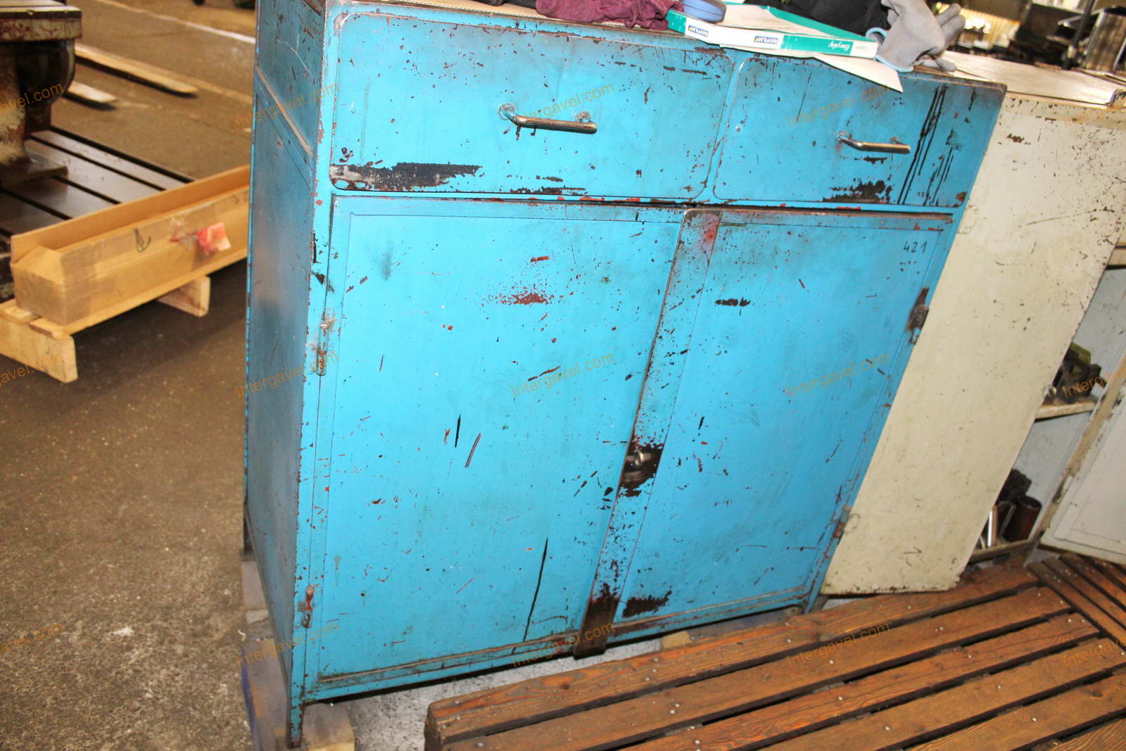 Vegyes szerszámok és szerszámos szekrények 24