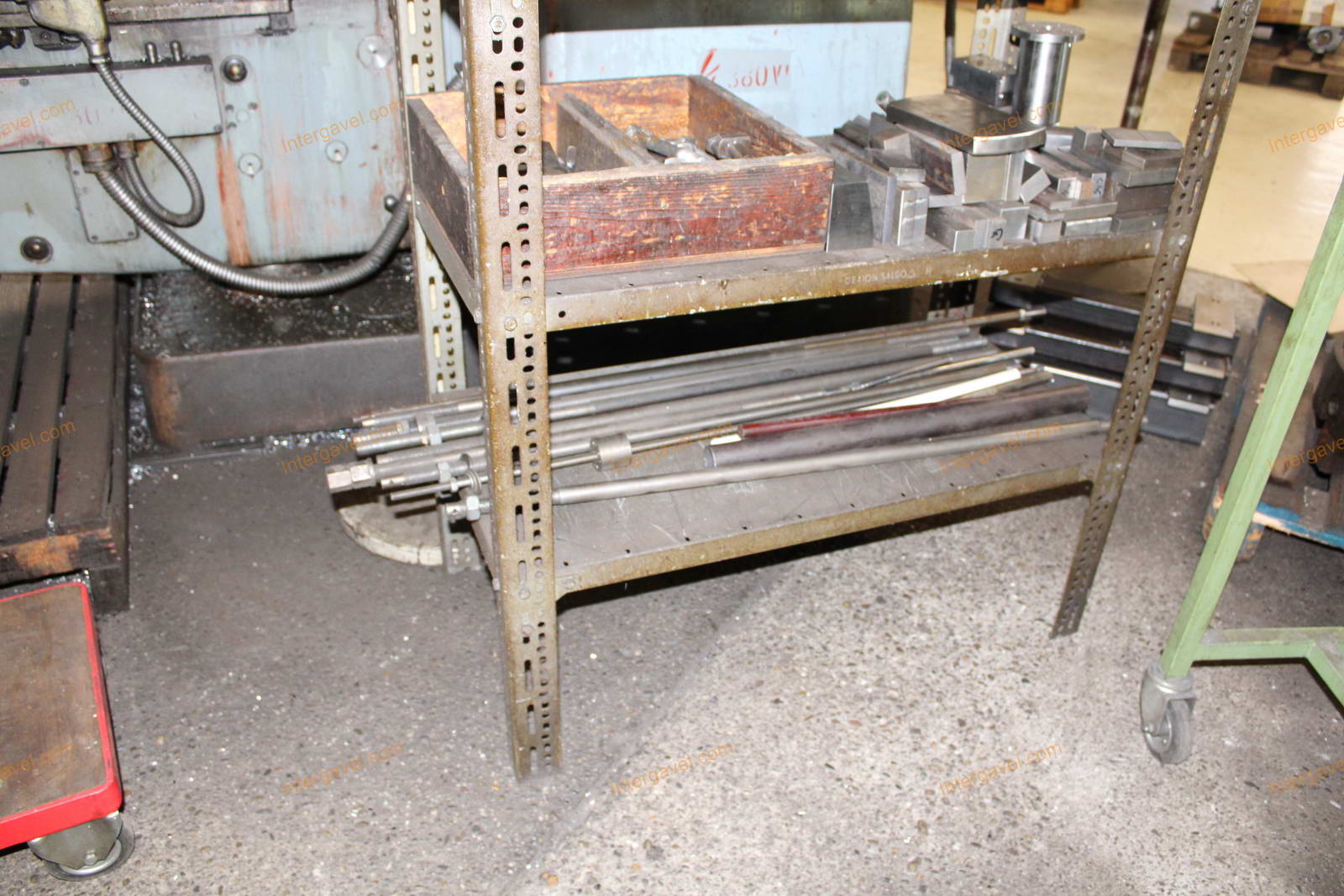 Vegyes szerszámok és szerszámos szekrények 36