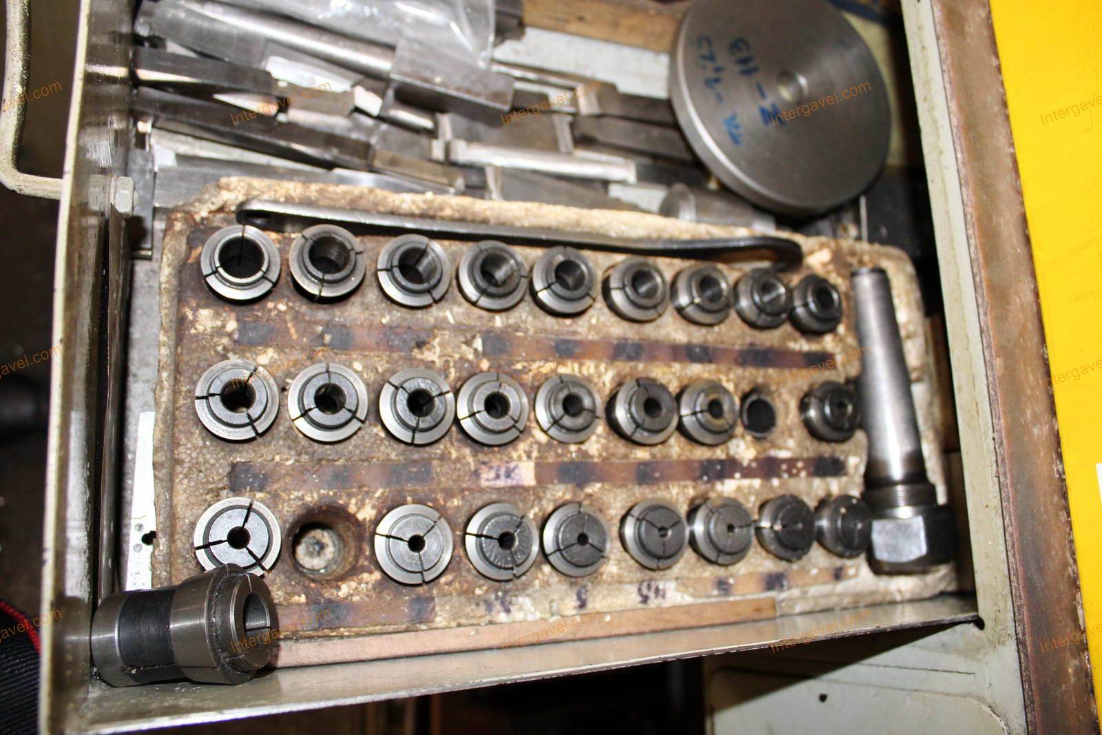 Vegyes szerszámok és szerszámos szekrények 4