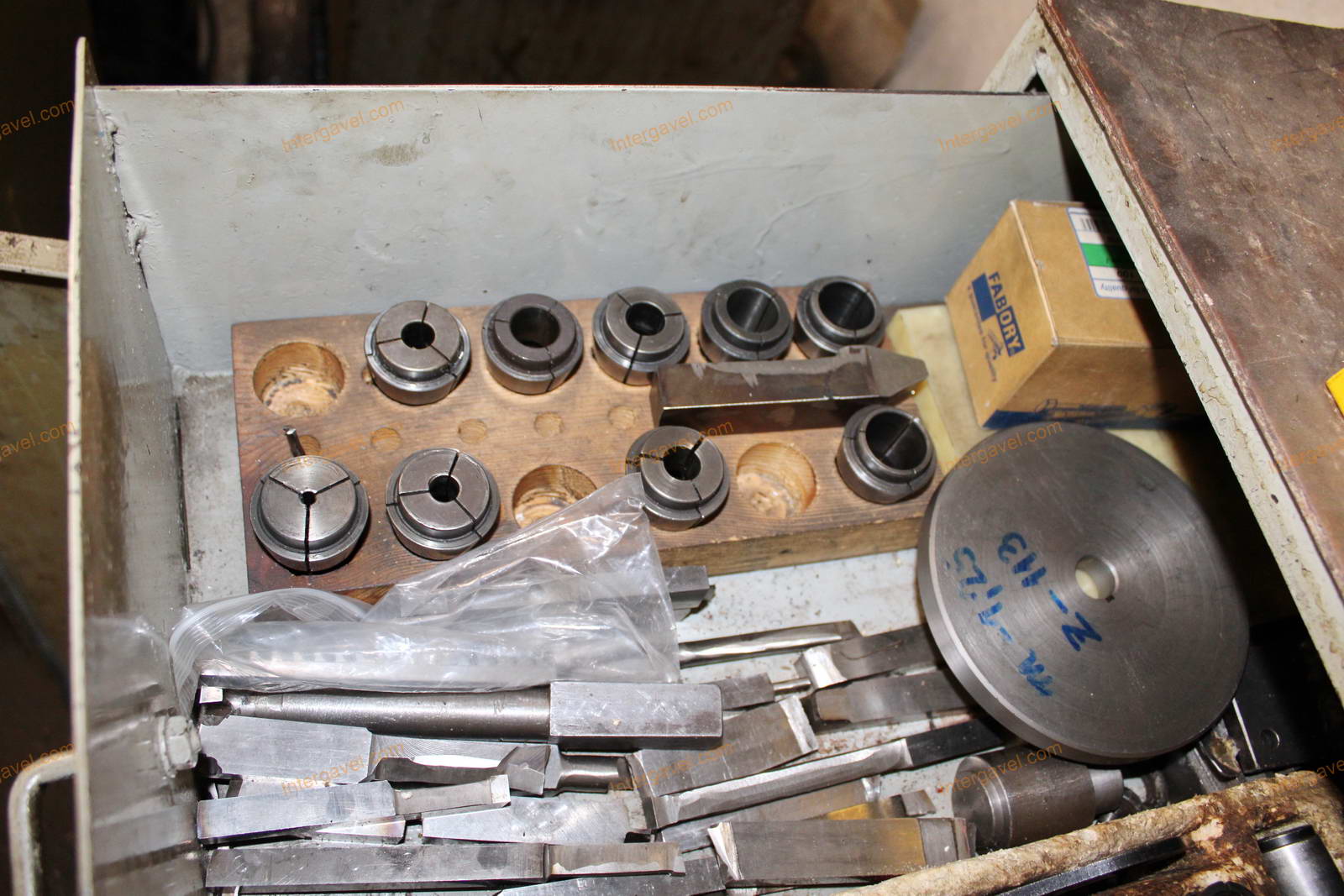 Vegyes szerszámok és szerszámos szekrények 6