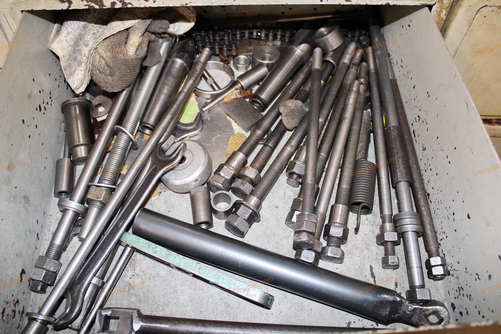 Vegyes szerszámok és szerszámos szekrények 7