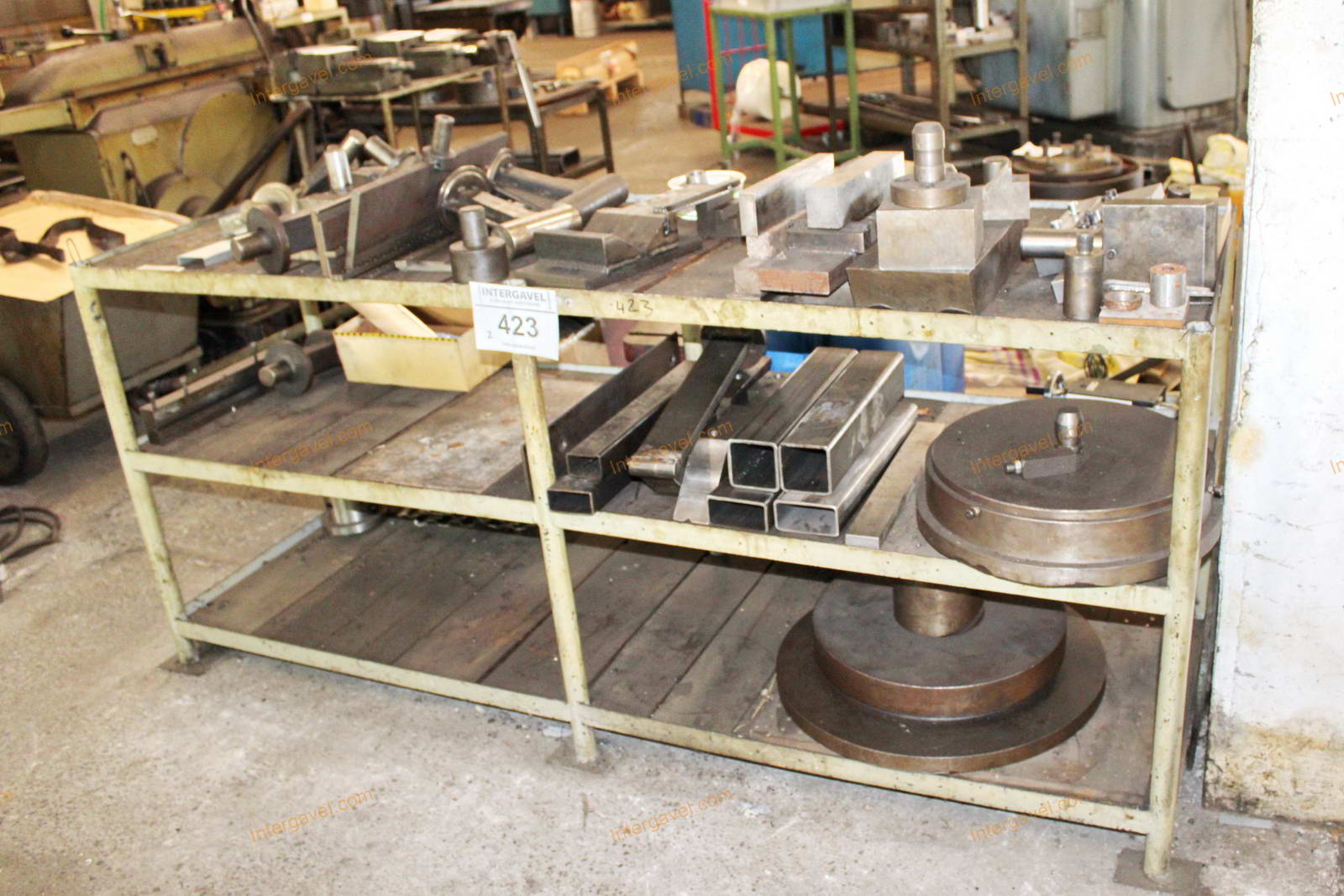 Tároló polc és vegyes alkatrészek