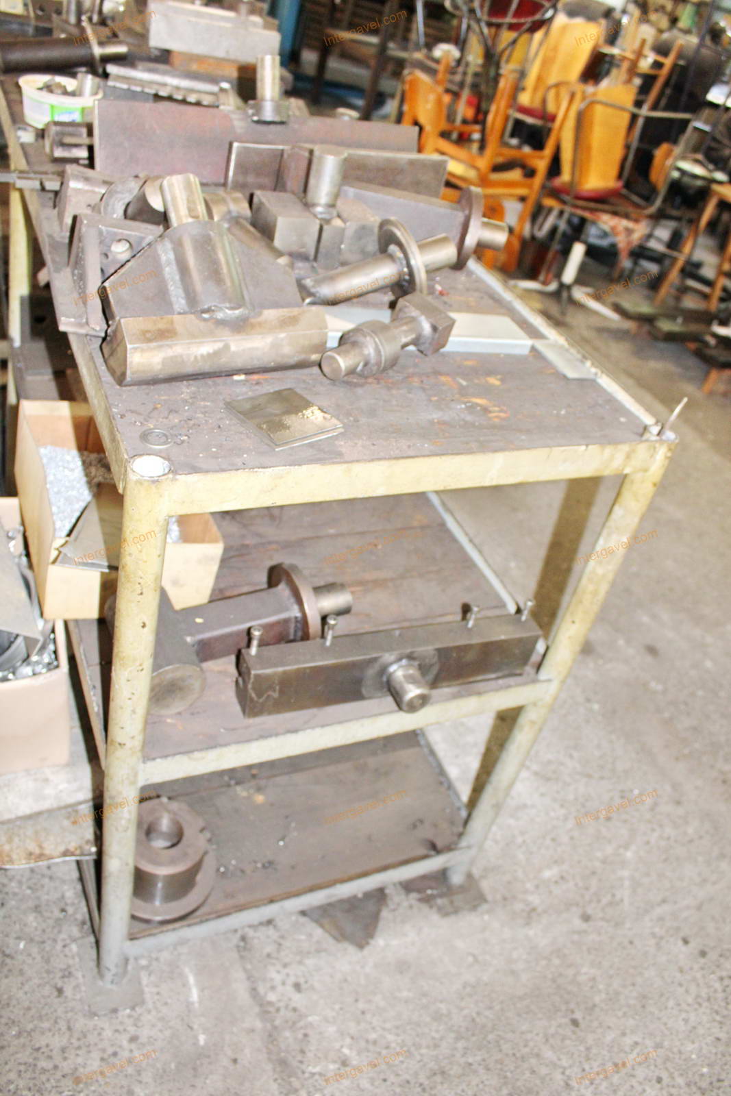 Tároló polc és vegyes alkatrészek 6