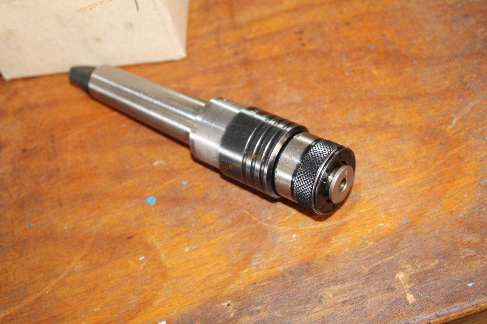 Szerszámos szekrény és szerszámok 39