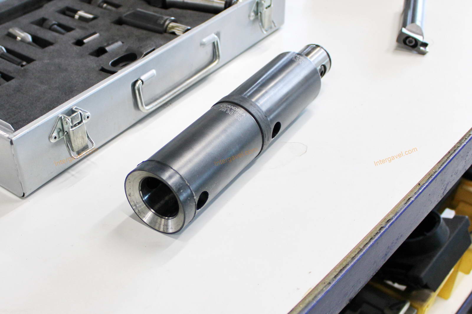 Vegyes szerszámtartók, szerszámok 17