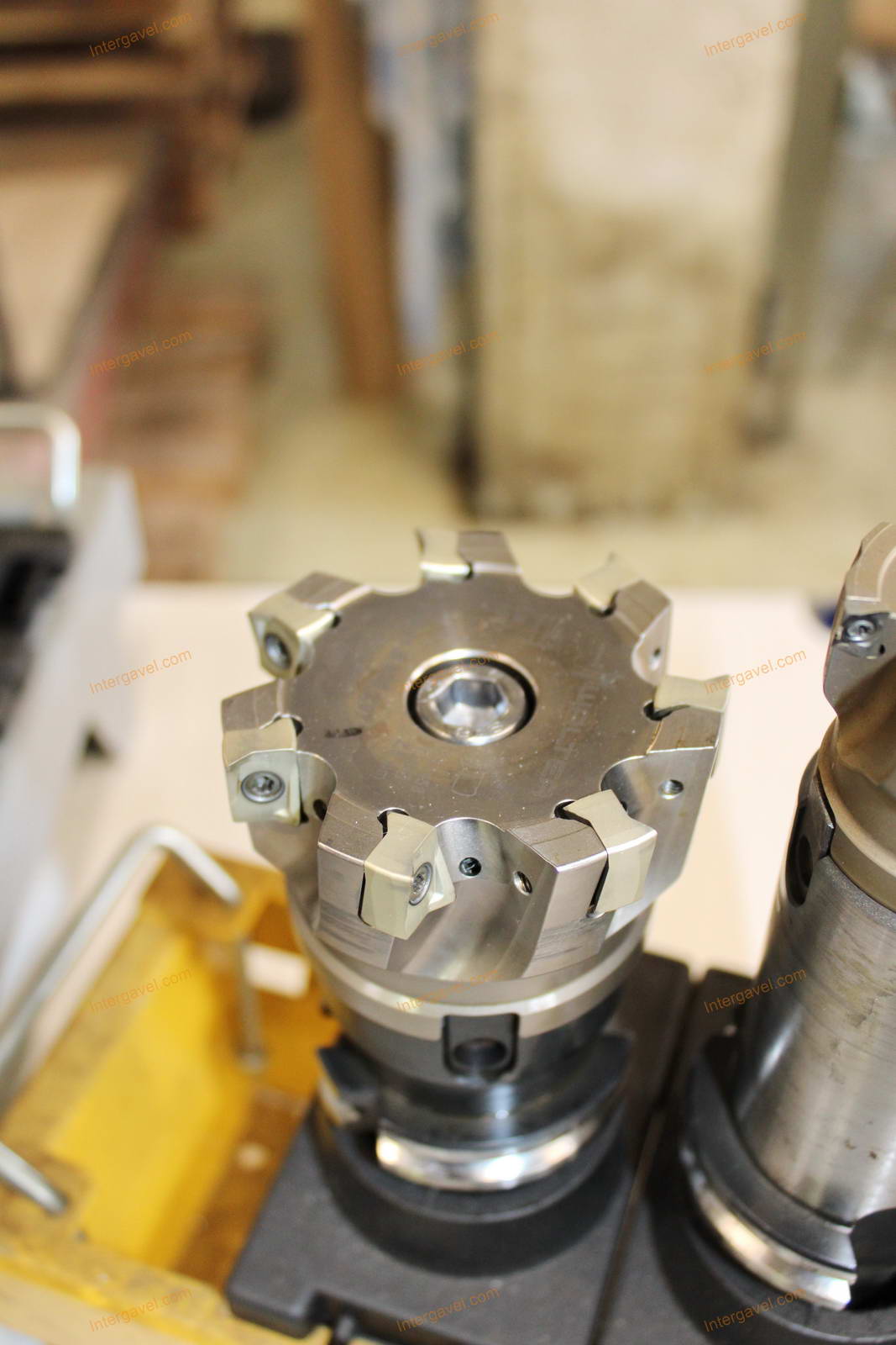 Szerszámtartók és szerszámok 8