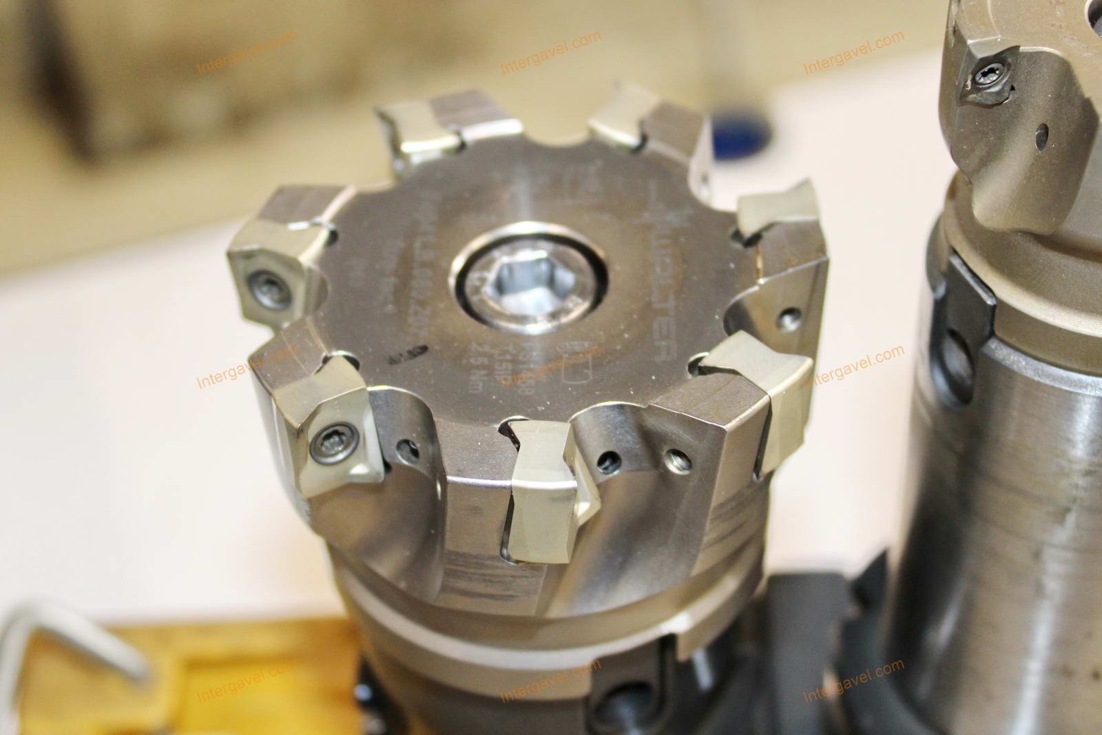 Szerszámtartók és szerszámok 9