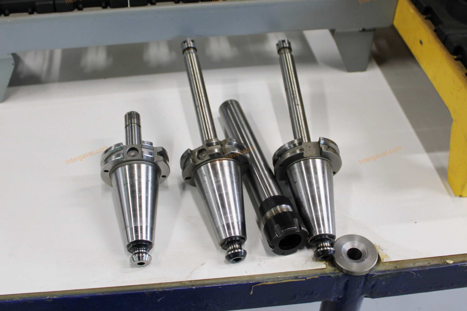 Szerszámtartók és szerszámok 21