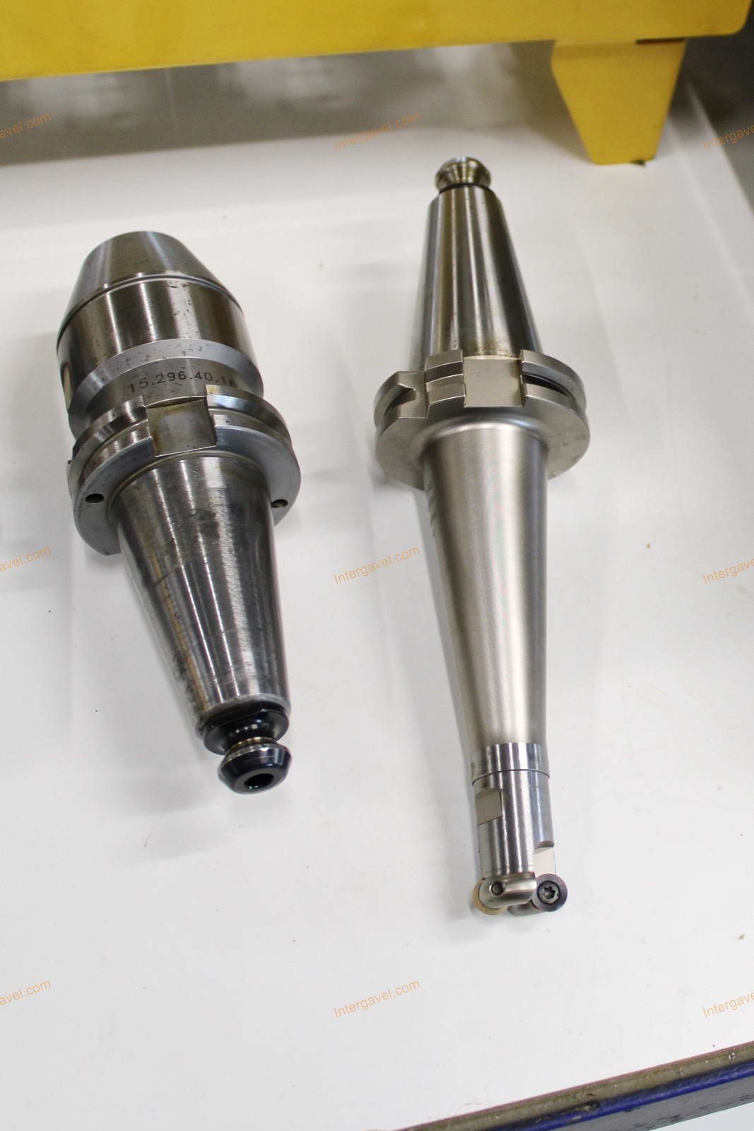 Szerszámtartók és szerszámok 26