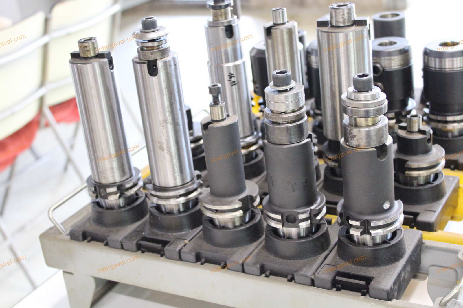 Szerszámtartók és szerszámok 35